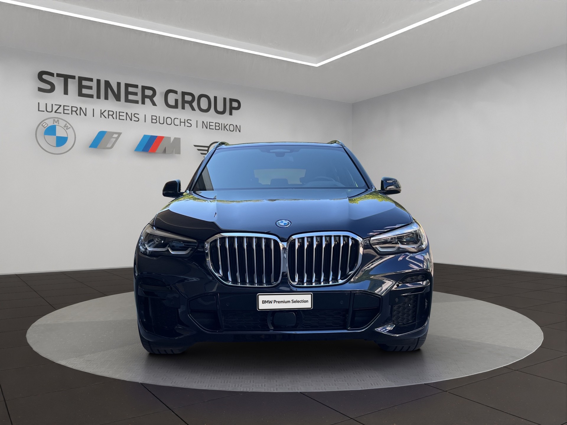 BMW X5 xDrive45e M Sport Steptronic-showroom-element-2