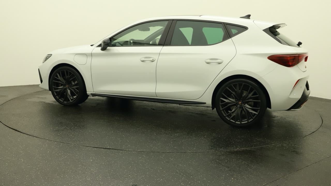 CUPRA LEON 1.5 e-HYBRID pHEV VZ Black Edition-showroom-element-2