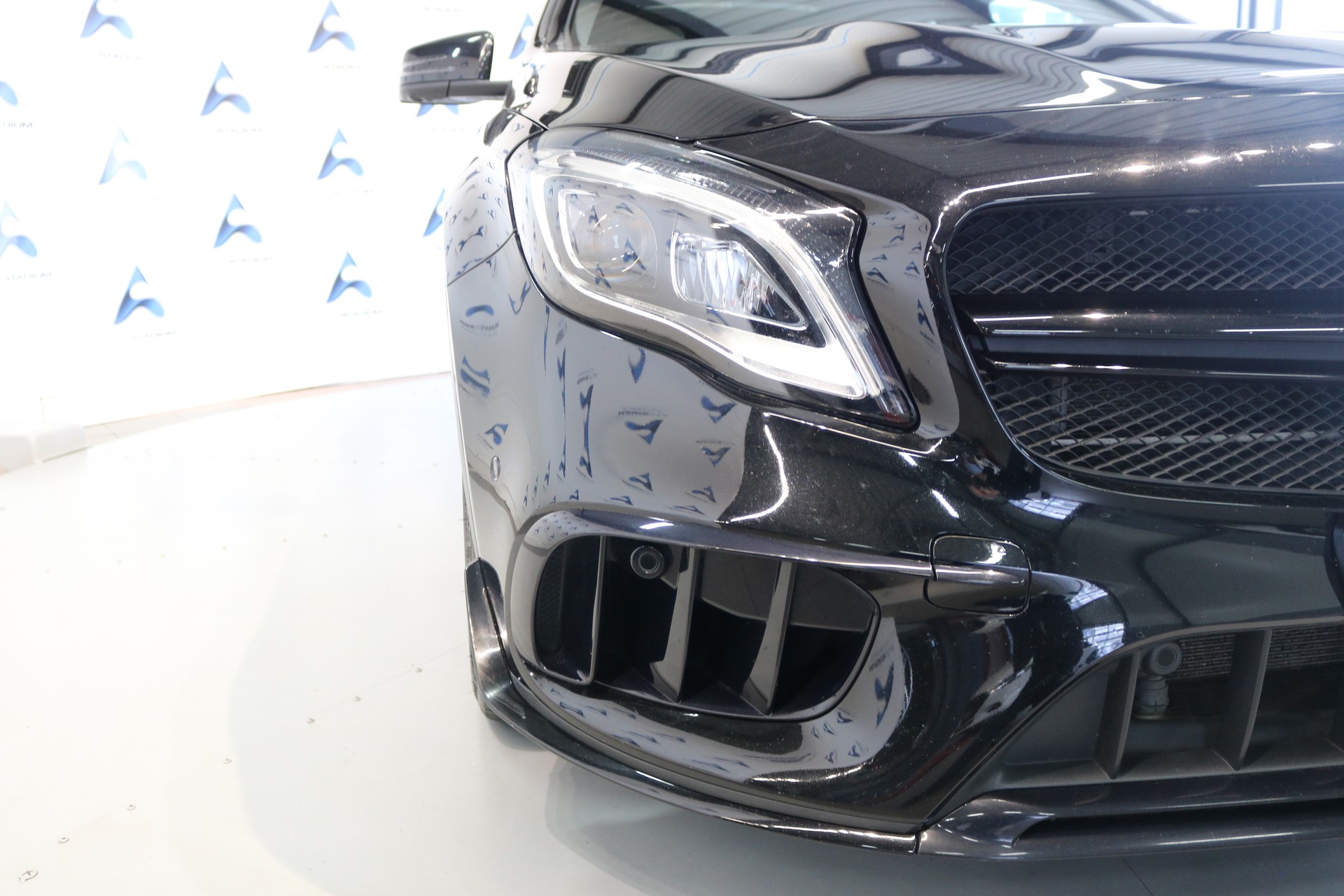MERCEDES-BENZ GLA 45 AMG Night Edition 4Matic 7G-DCT-image-28