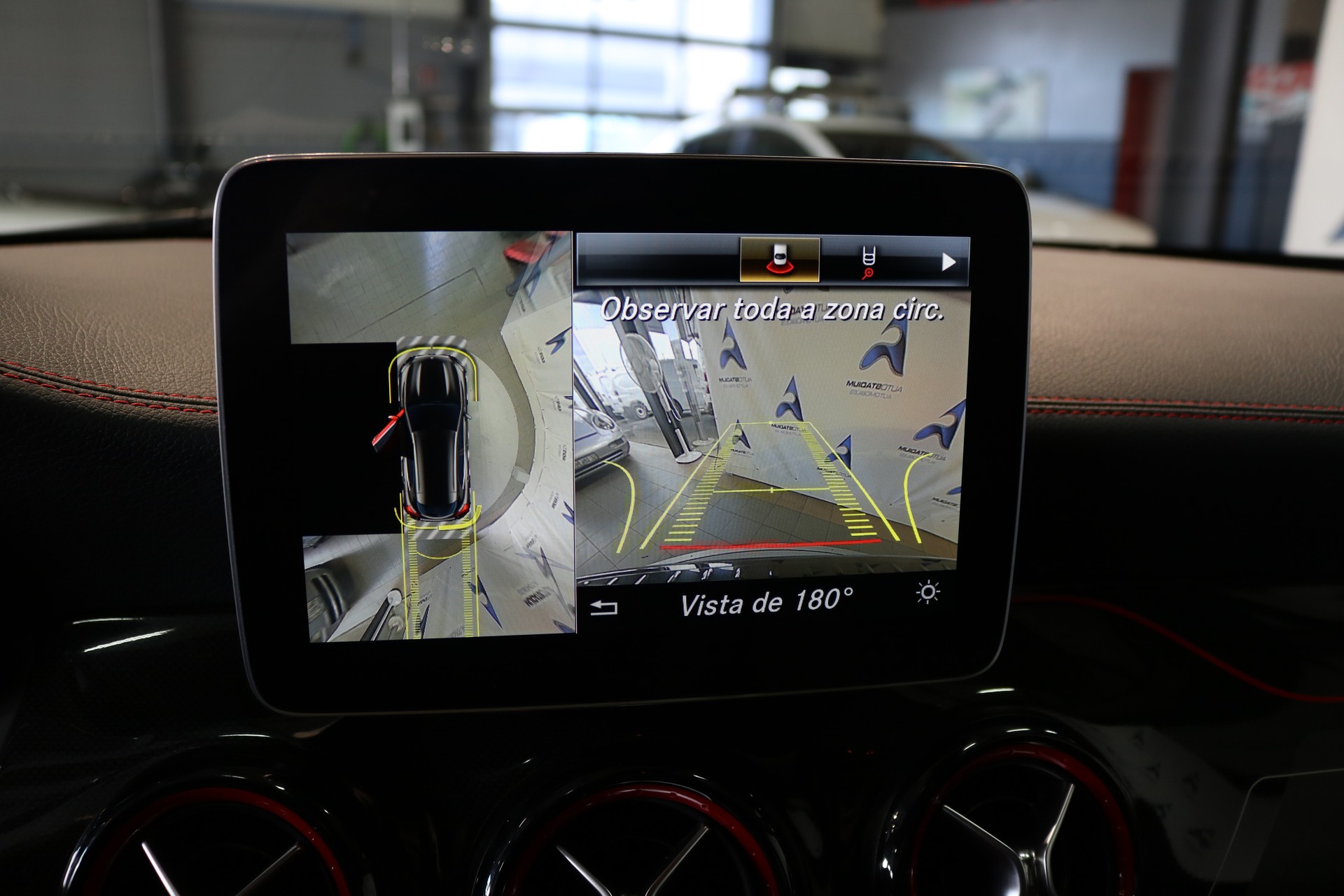 MERCEDES-BENZ GLA 45 AMG Night Edition 4Matic 7G-DCT-image-6