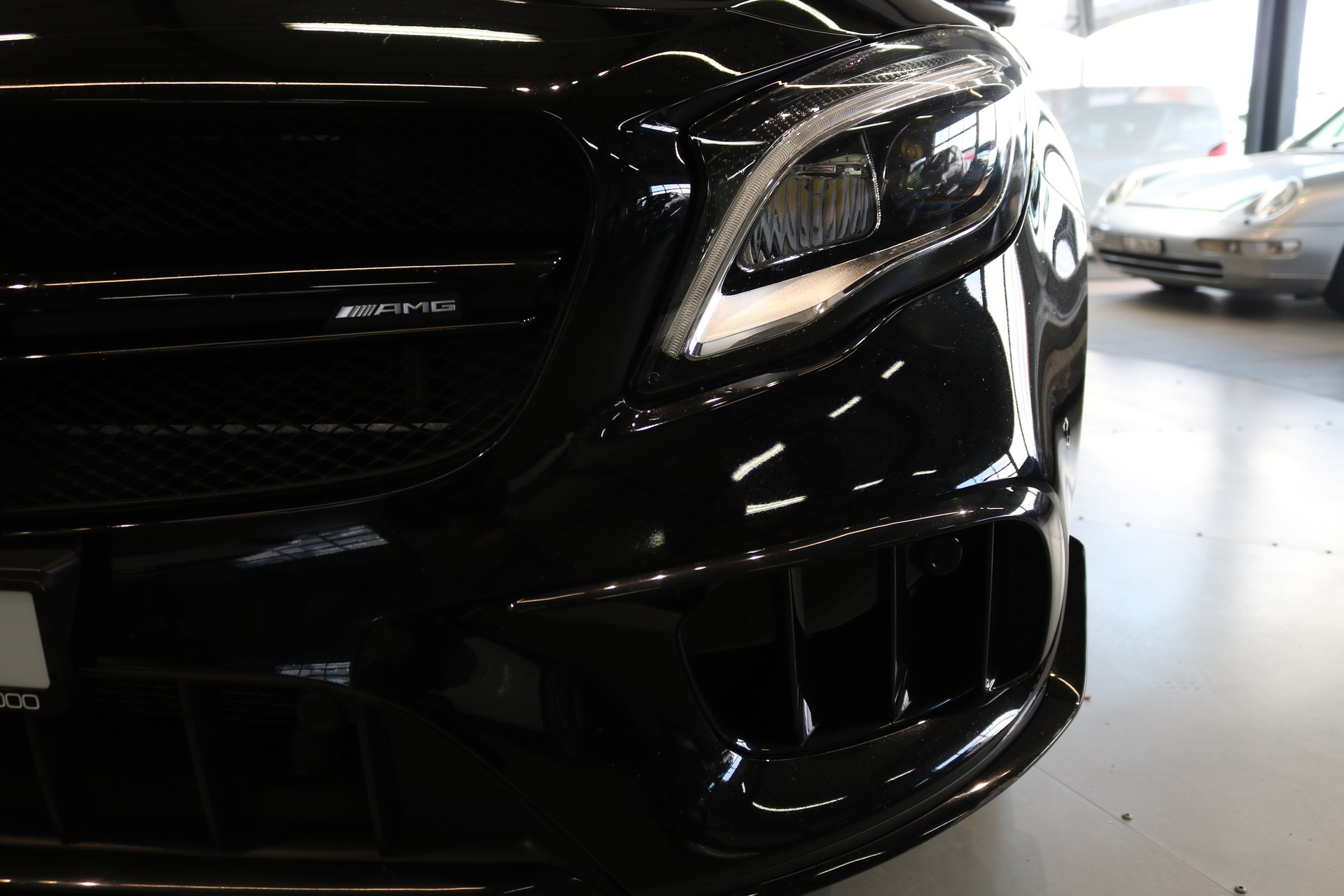 MERCEDES-BENZ GLA 45 AMG Night Edition 4Matic 7G-DCT-image-29