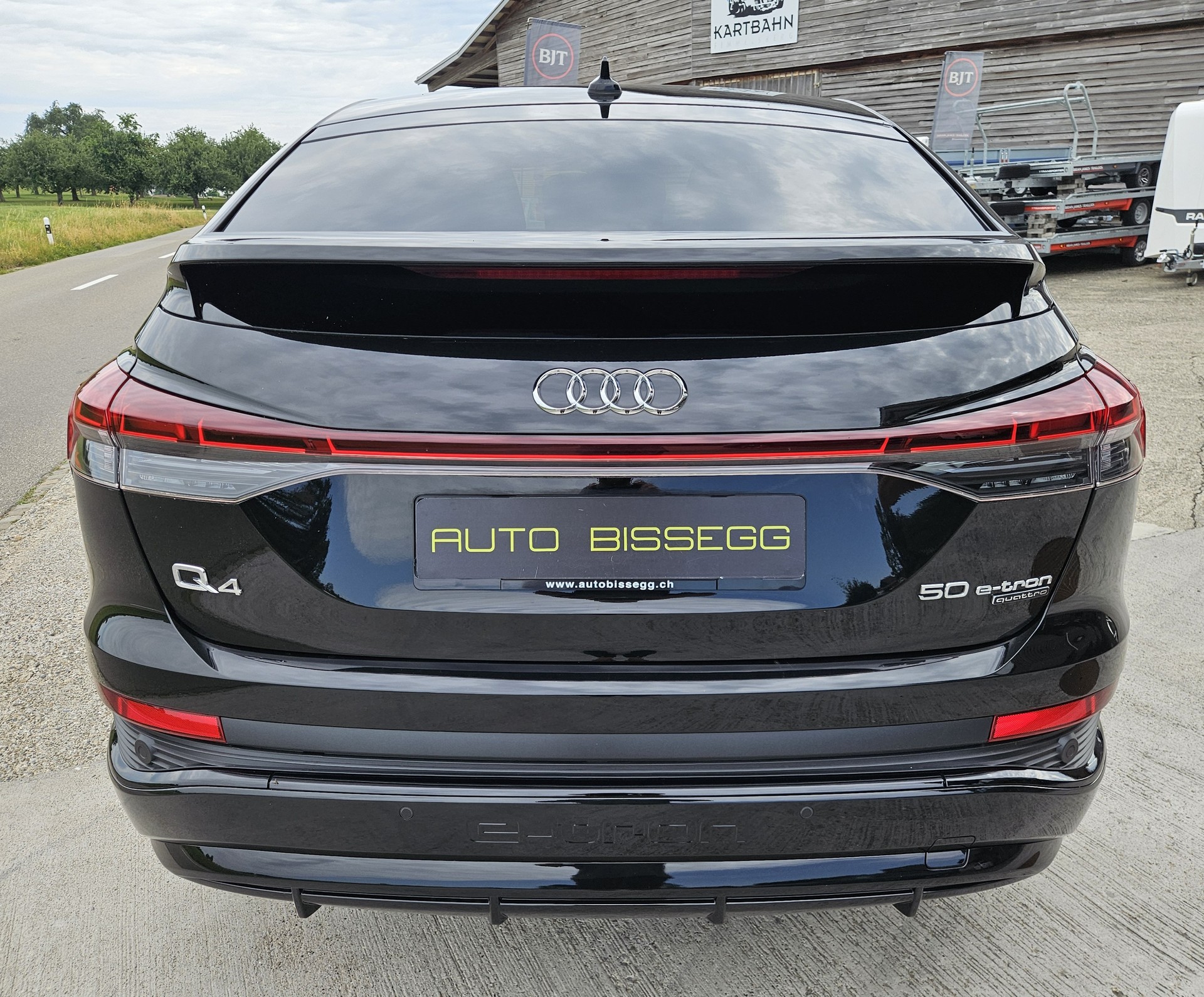 AUDI Q4 Sportback e-tron 50 quattro S-Line Modell 2024 mit Anhängerkupplung-image-5