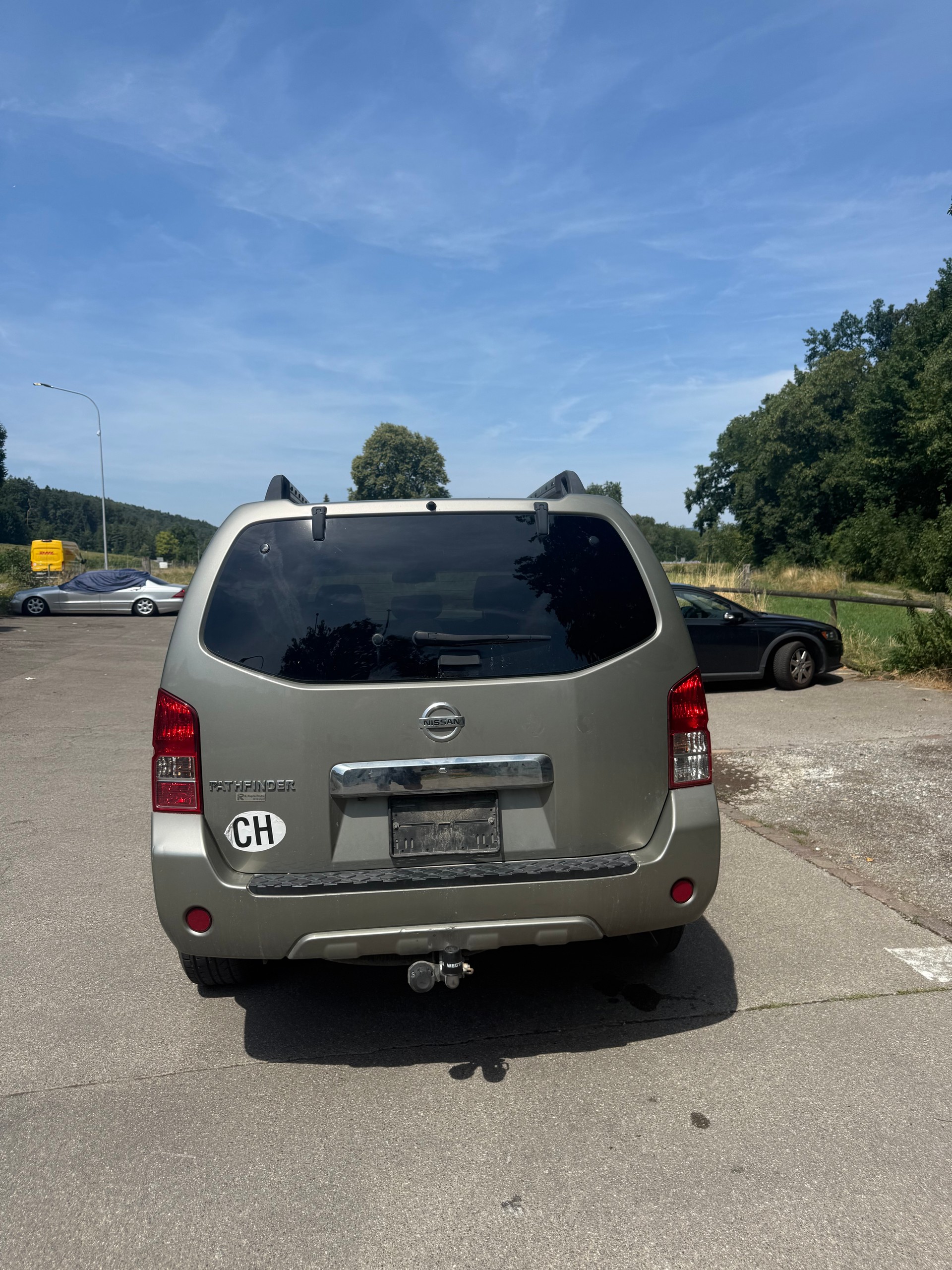NISSAN Pathfinder 3.0 dCi LE Automatic-image-3