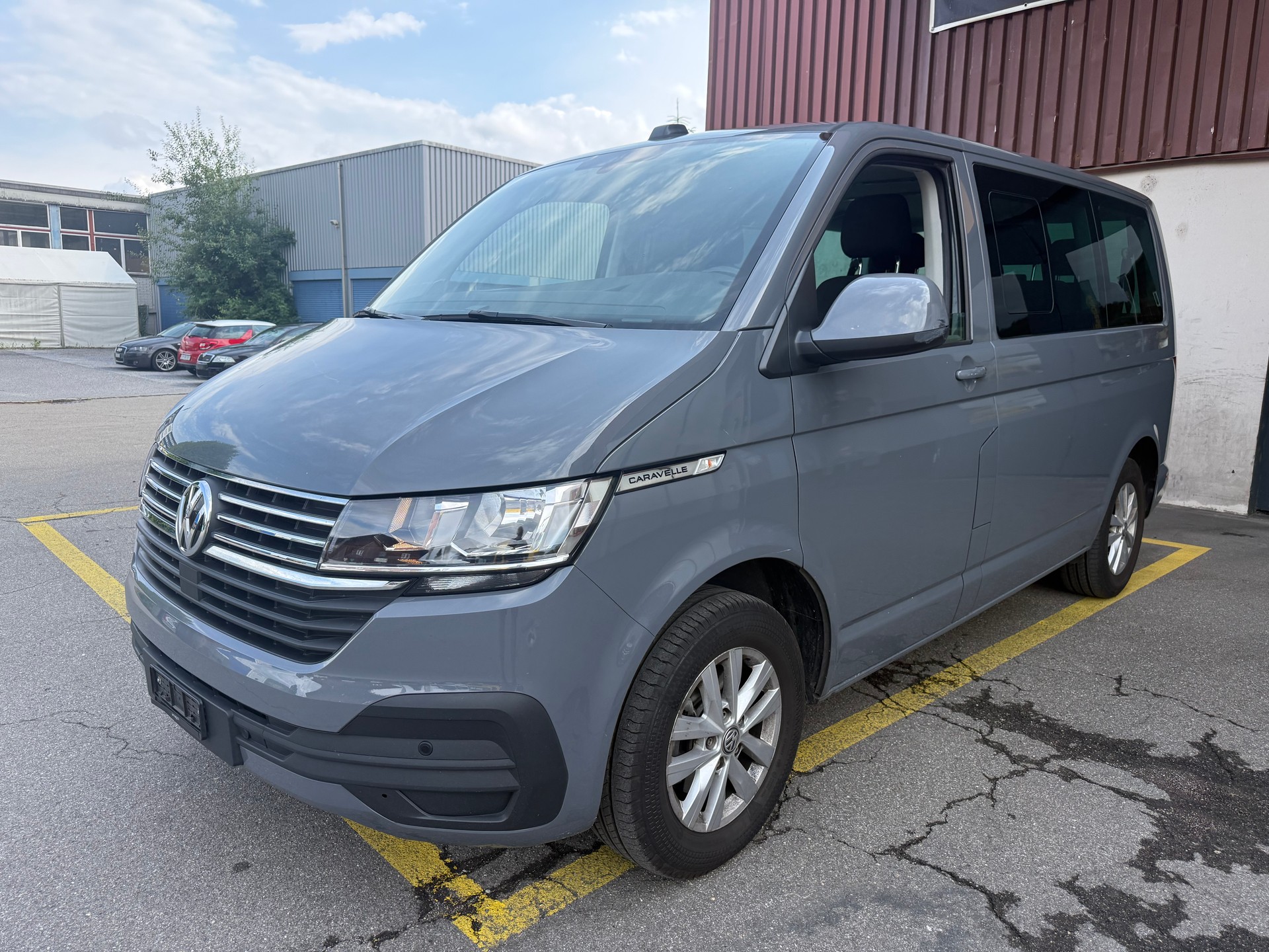 VW T6.1 2.0 TDI DSG-image-1