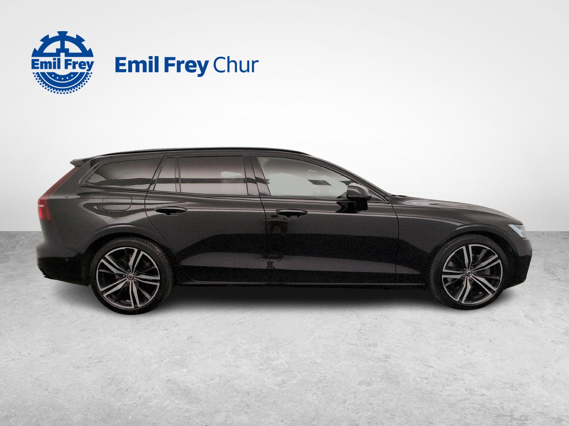VOLVO V60 2.0 T8 TE R-Design eAWD-image-5