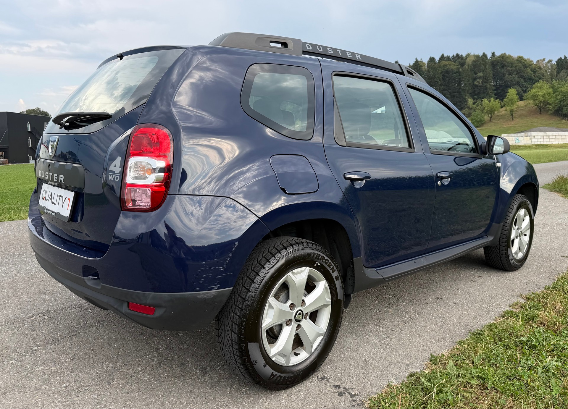 DACIA Duster 1.5 dCi Lauréate 4x4-image-5