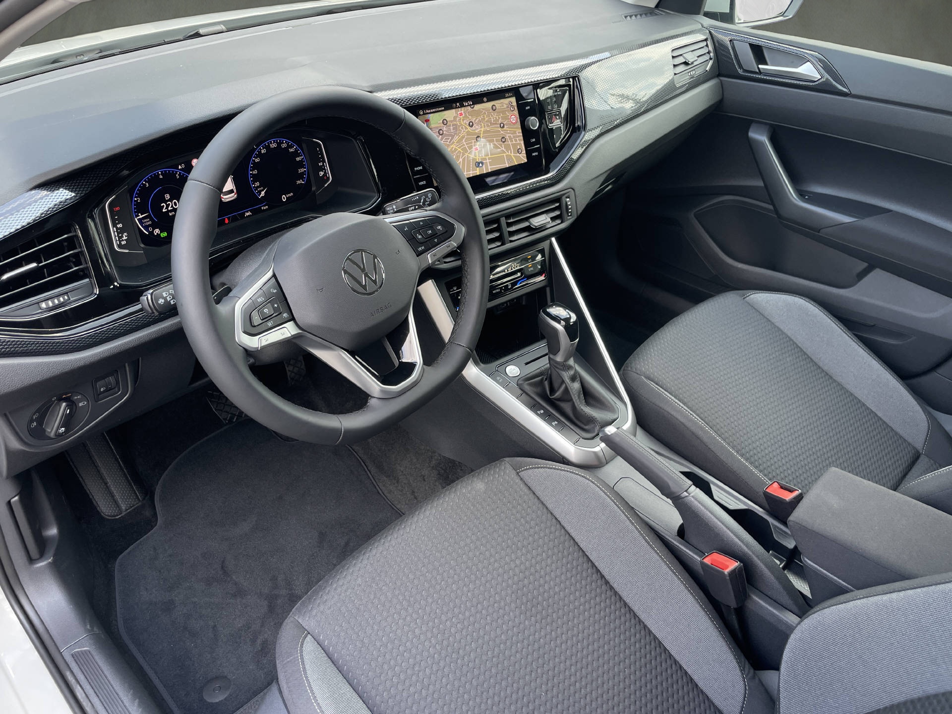 VW Polo 1.0 TSI Life DSG-image-6