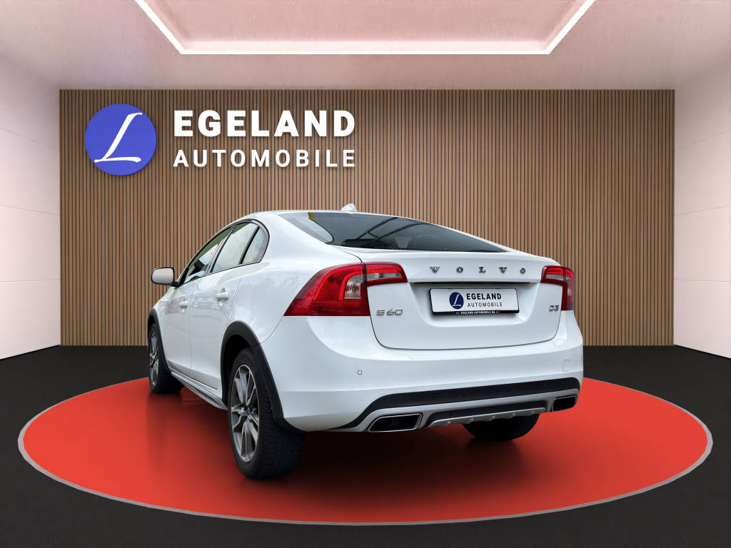 VOLVO S60 Cross Country 2.0 D3 MomentumS/S-image-4