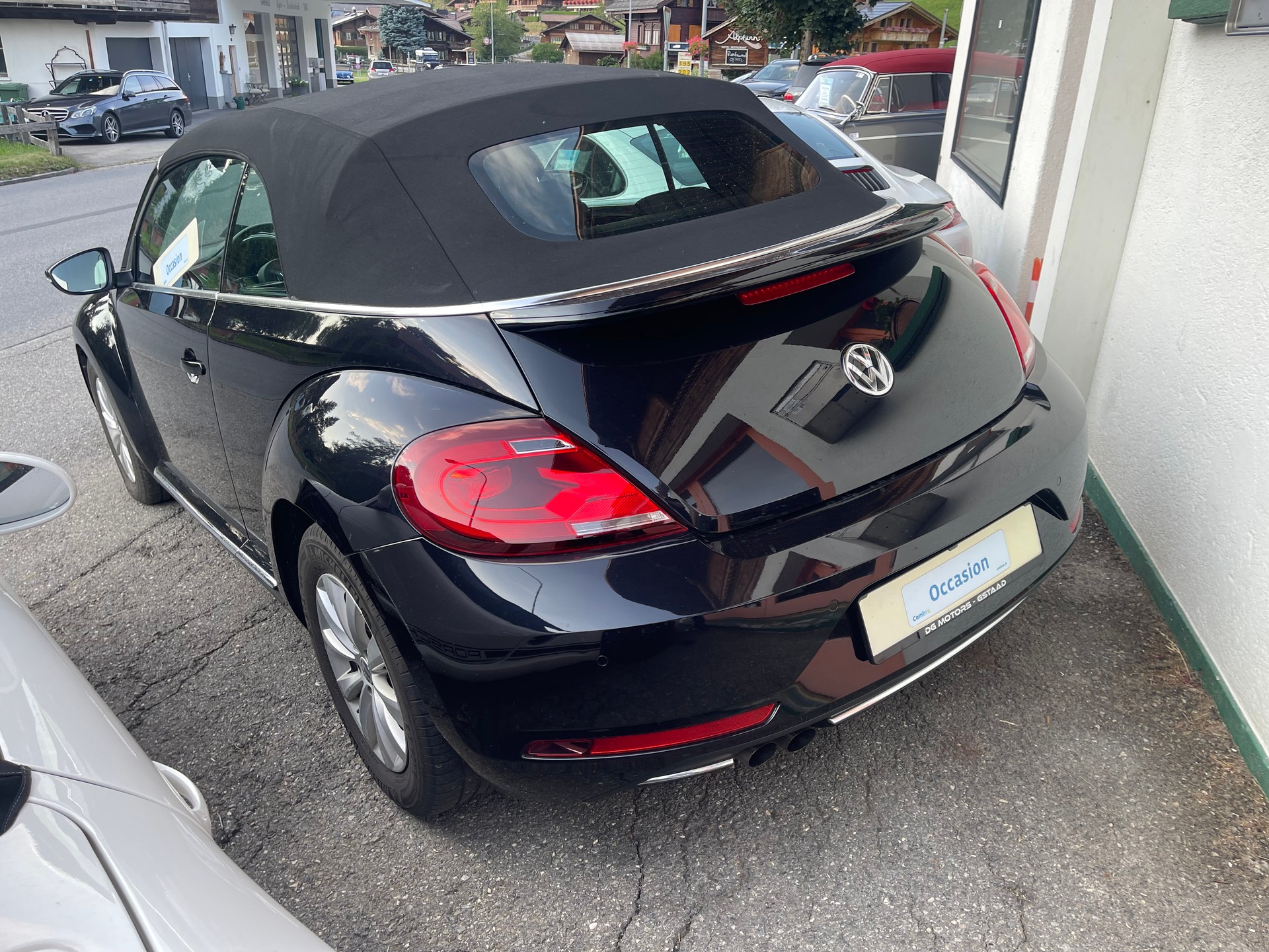 VW Beetle Cabriolet 1.4 TSI BMT Design DSG-image-1