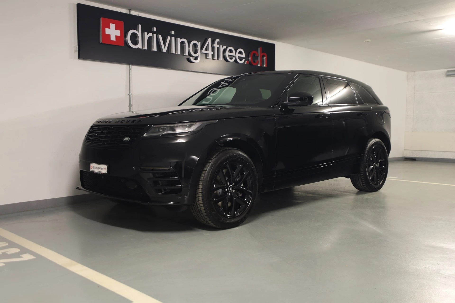 LAND ROVER 2.0 P400e Dynamic SE-image-4