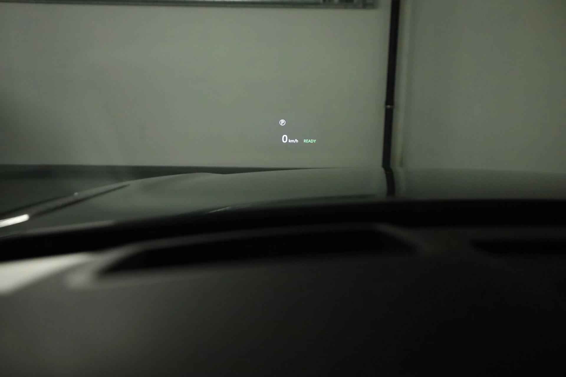 LAND ROVER 2.0 P400e Dynamic SE-image-15