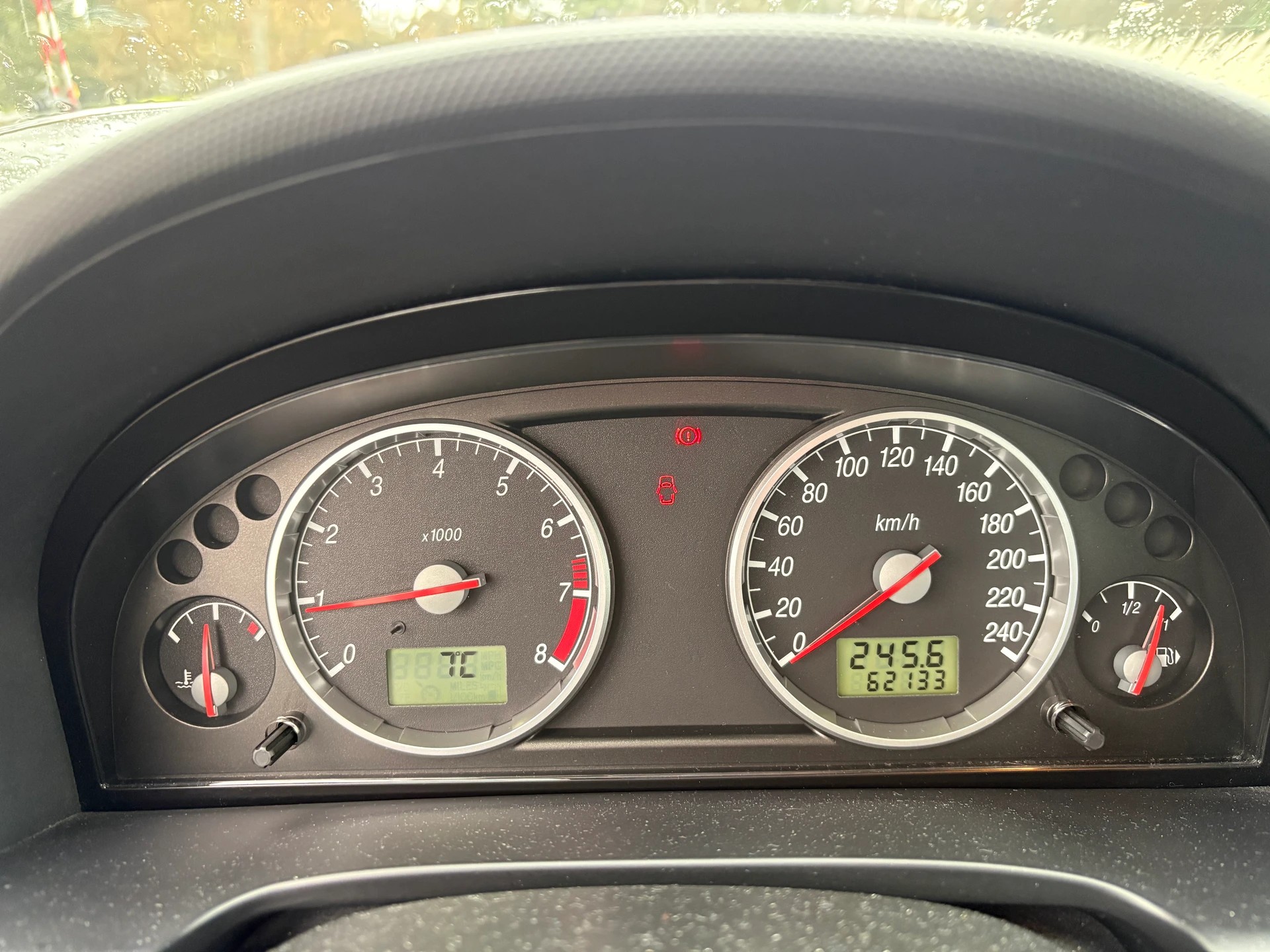 FORD Mondeo 2.0i 16V-image-7