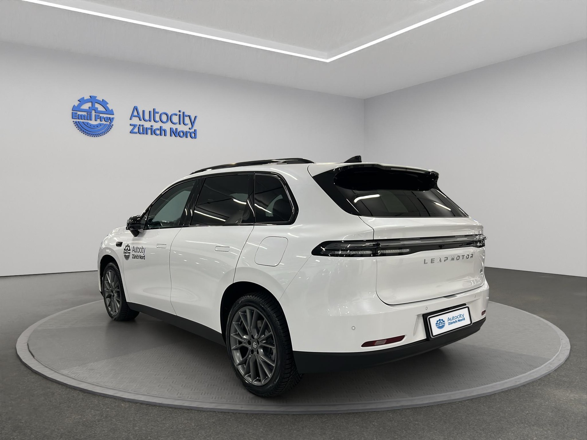 LEAPMOTOR C10 1.5 REEV Style-showroom-element-2