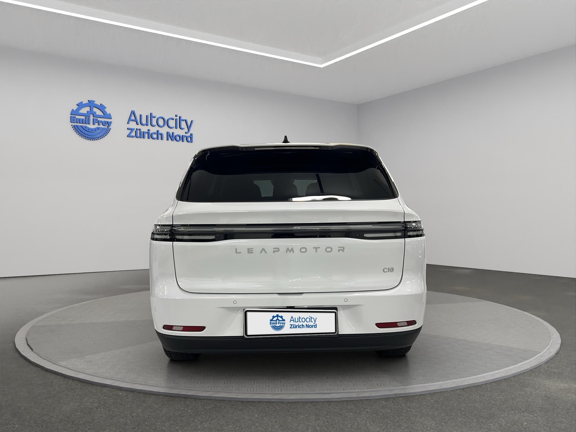 LEAPMOTOR C10 1.5 REEV Style-showroom-element-3