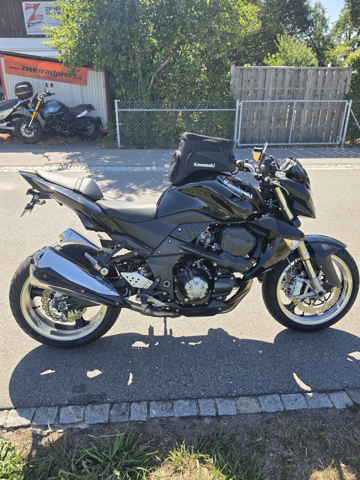 KAWASAKI Z 1000 ABS-image-1