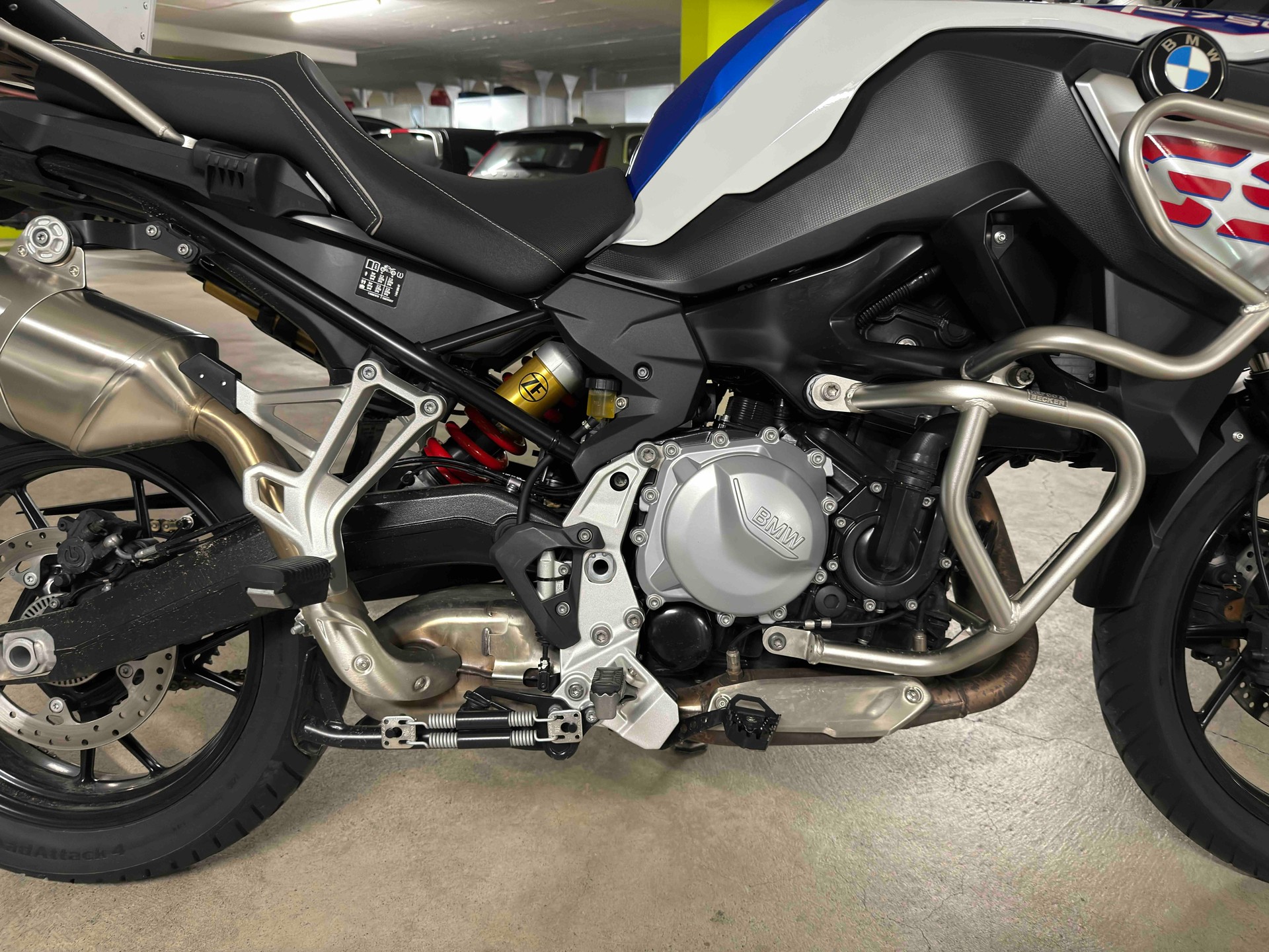 BMW F 750 GS Swiss Edition (35kW)-image-2