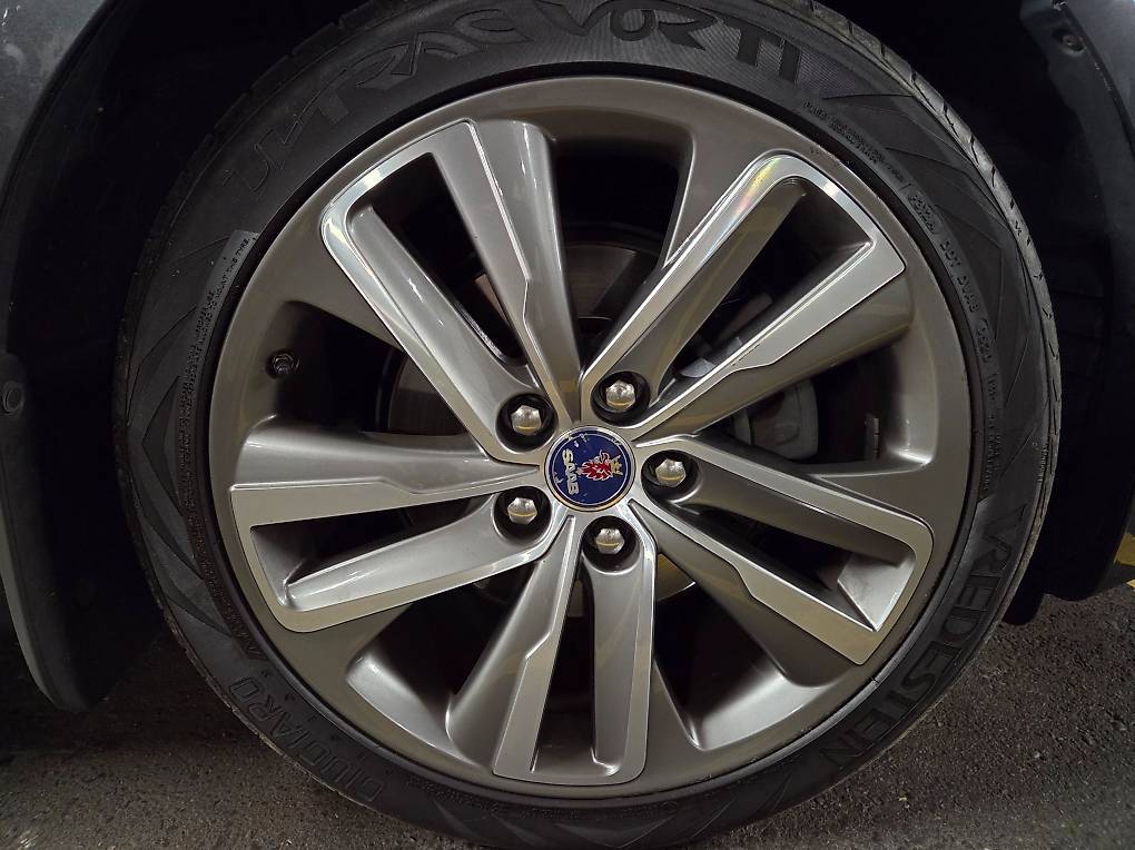 SAAB 9-5-image-4