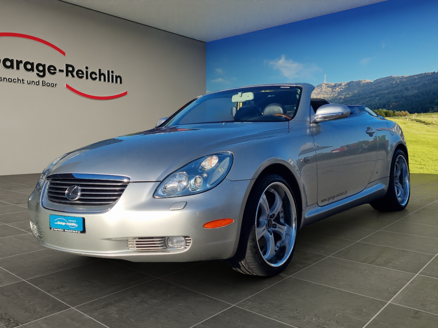LEXUS SC430-showroom-element-1