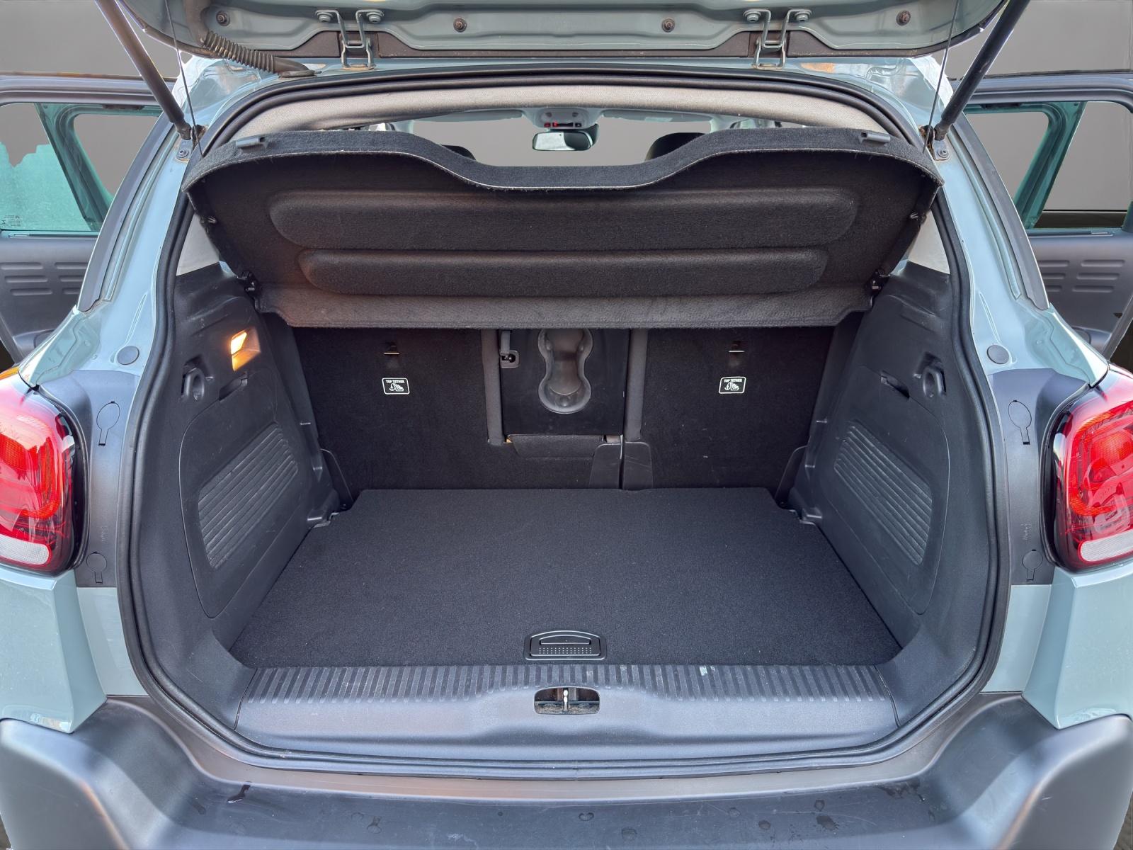 CITROEN C3 Aircross 1.2i PureTech Shine Pack EAT6-image-18