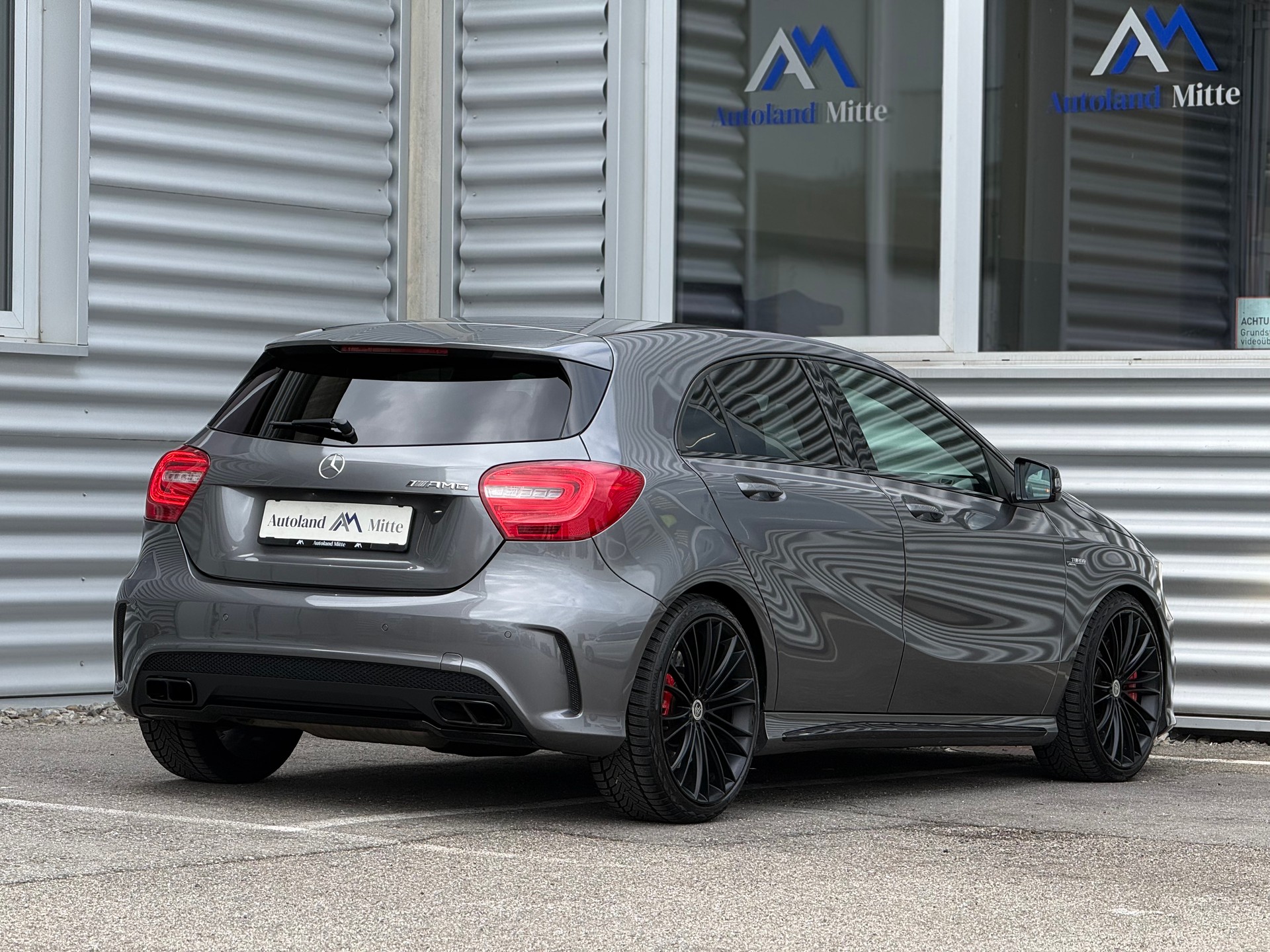 MERCEDES-BENZ A 45 AMG 4Matic Speedshift 7G-DCT-showroom-element-1