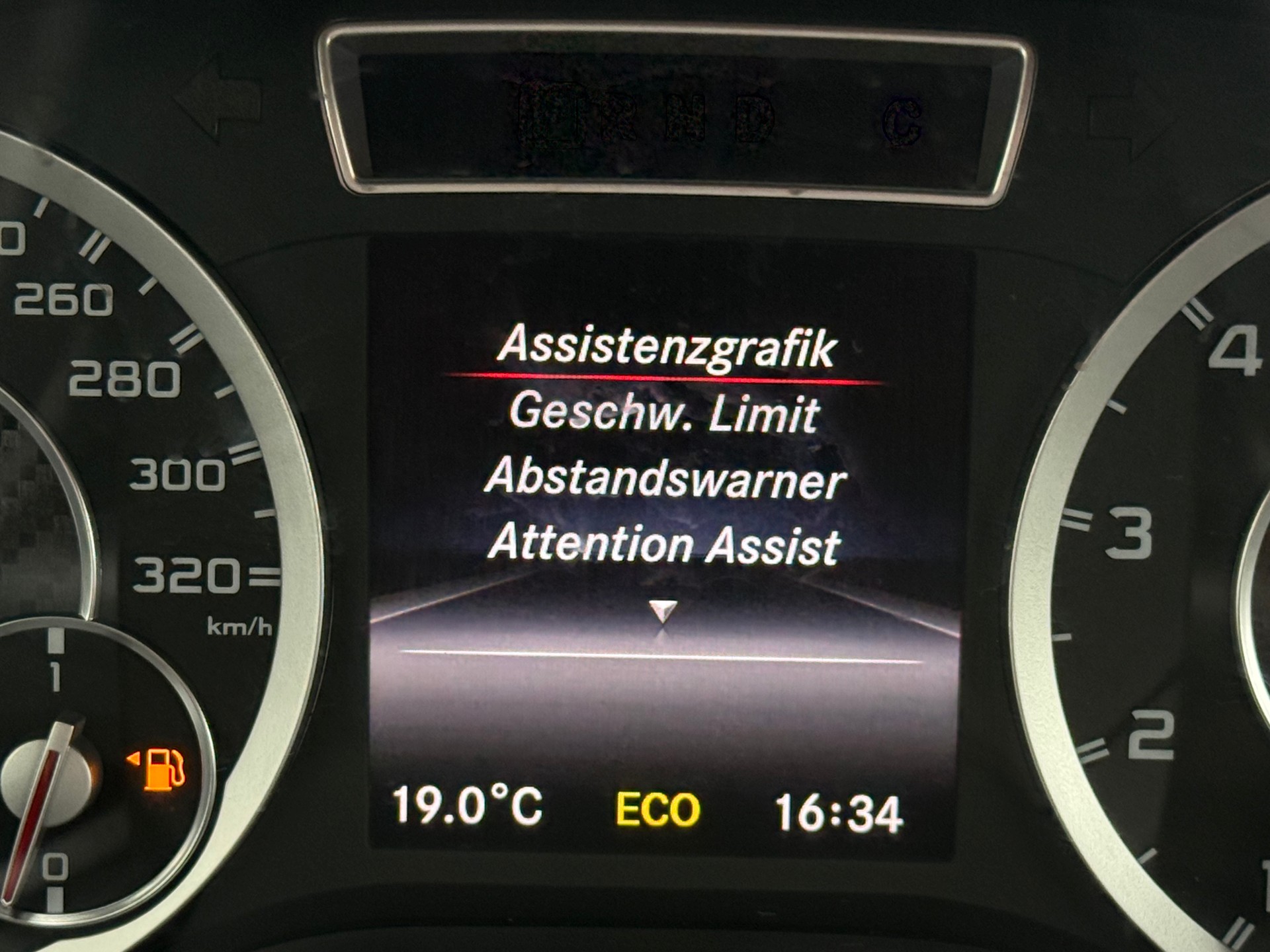 MERCEDES-BENZ A 45 AMG 4Matic Speedshift 7G-DCT-image-11
