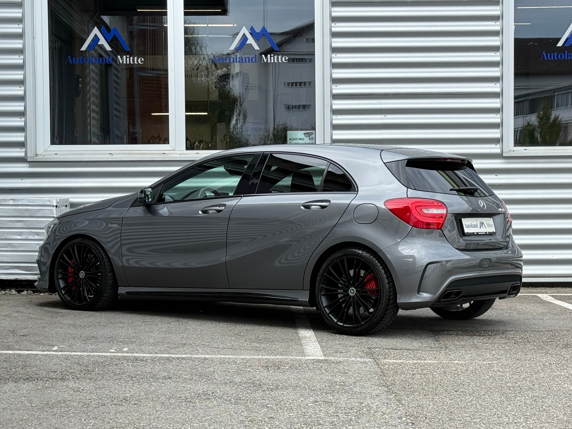 MERCEDES-BENZ A 45 AMG 4Matic Speedshift 7G-DCT-showroom-element-2