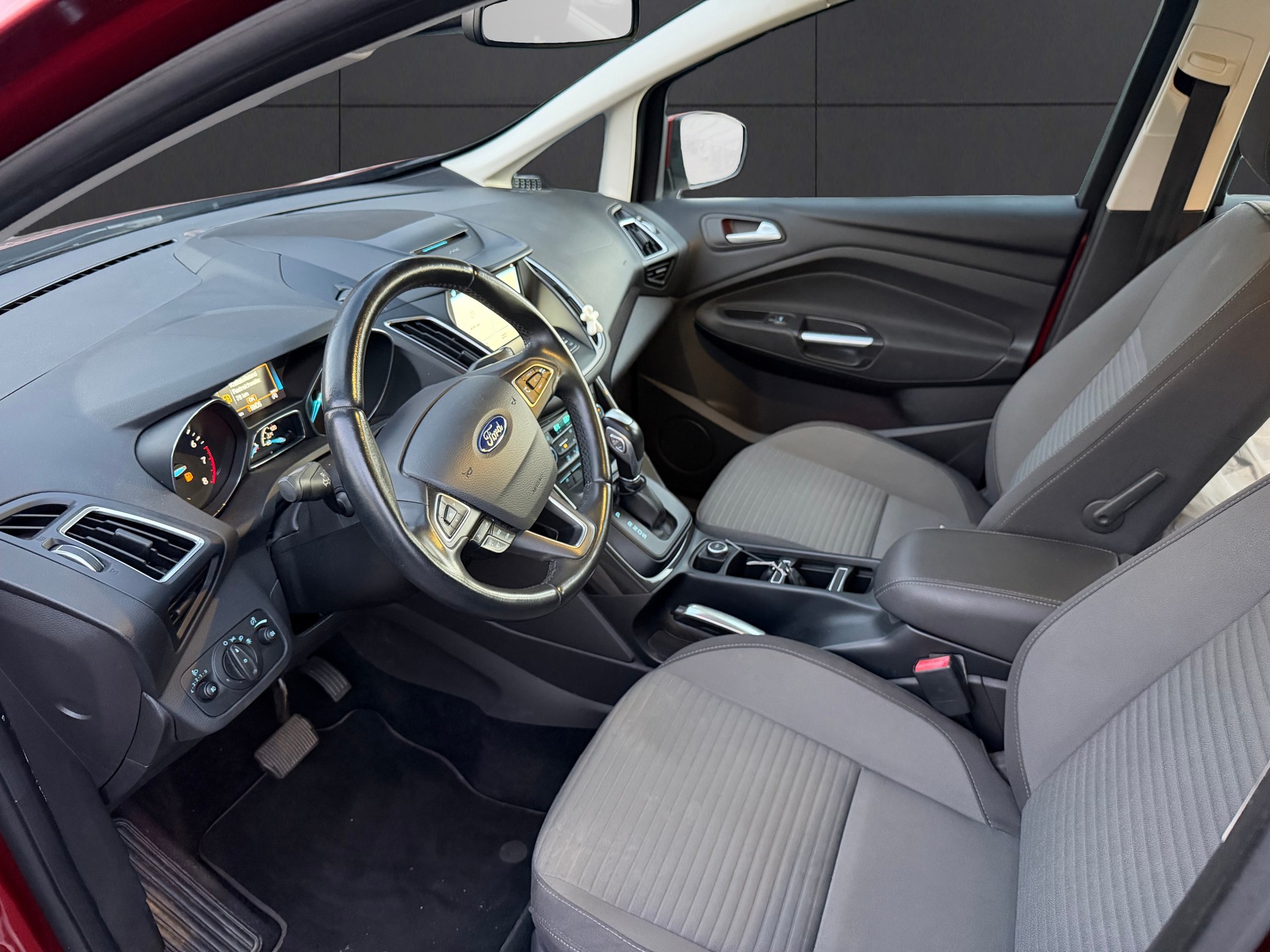 FORD C-Max 1.5 SCTi Titanium Automat-image-8