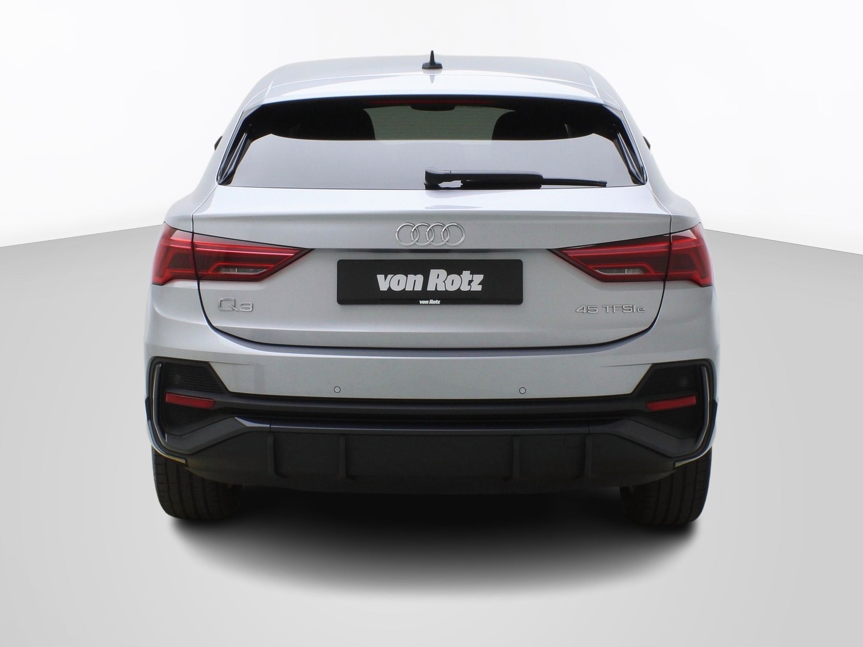 AUDI Q3 Sportback 45 TFSI e S-Tronic-showroom-element-3
