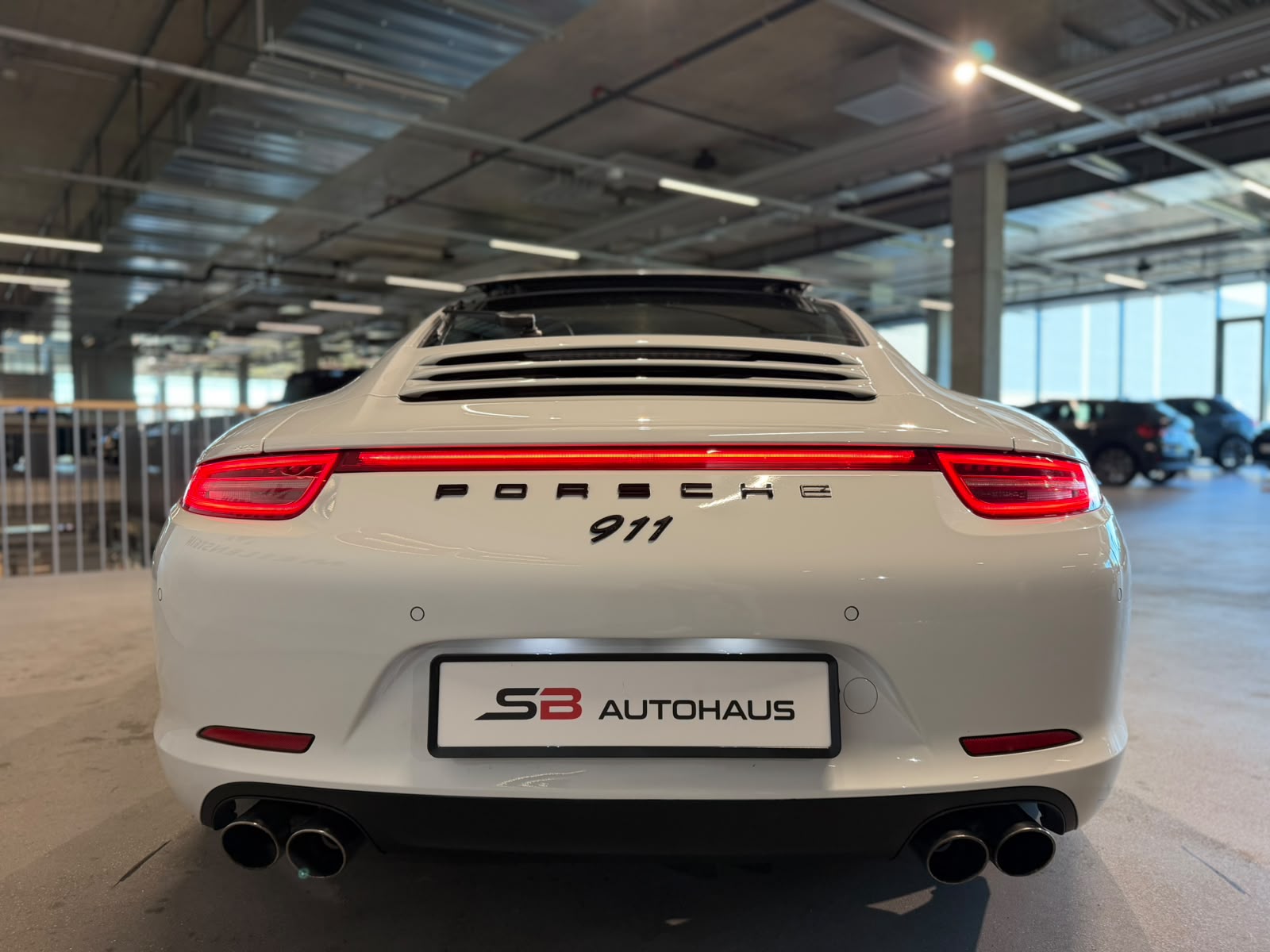 PORSCHE 911 Carrera 4S PDK (CH)-image-13