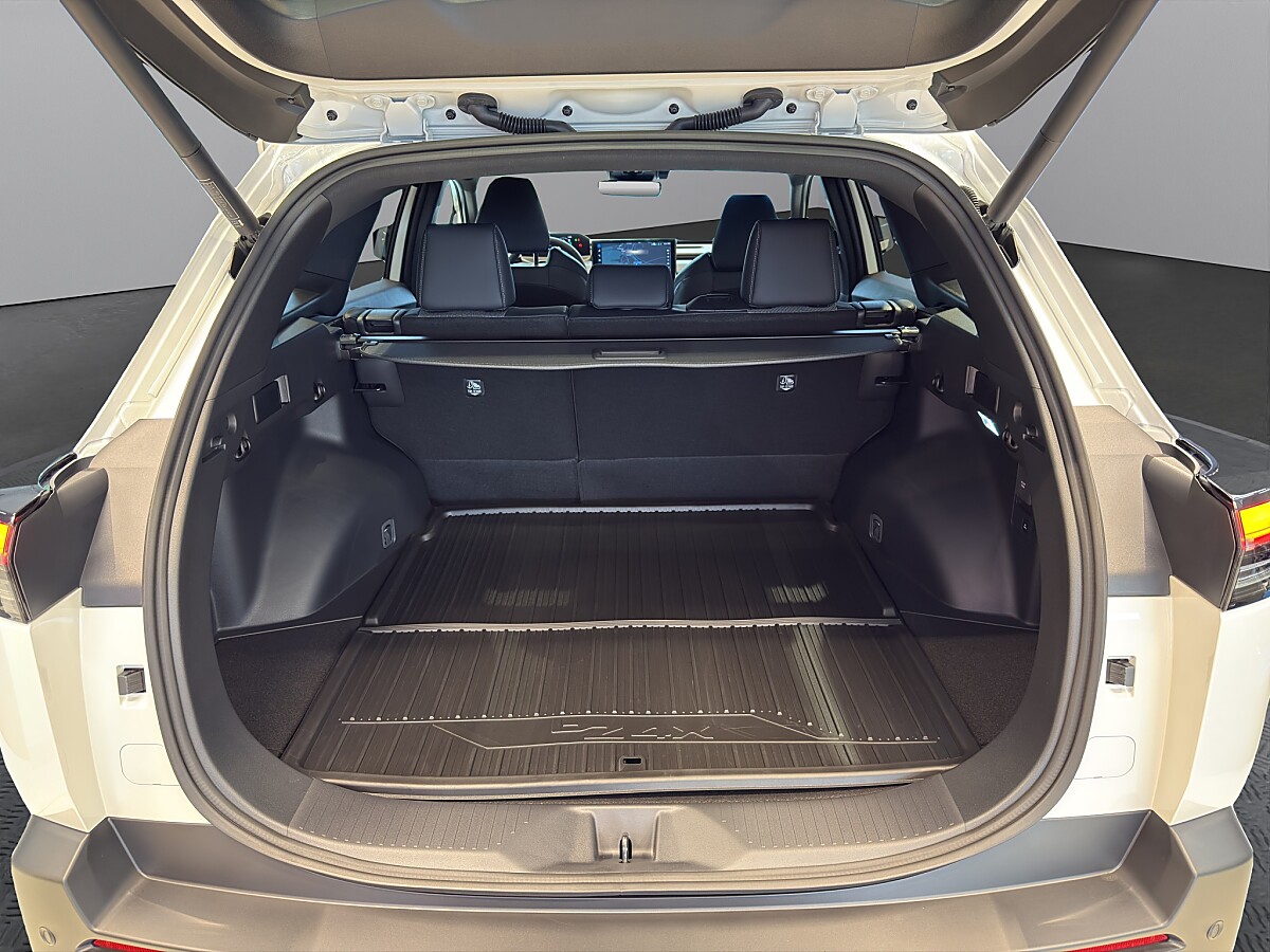 TOYOTA Style-showroom-element-3