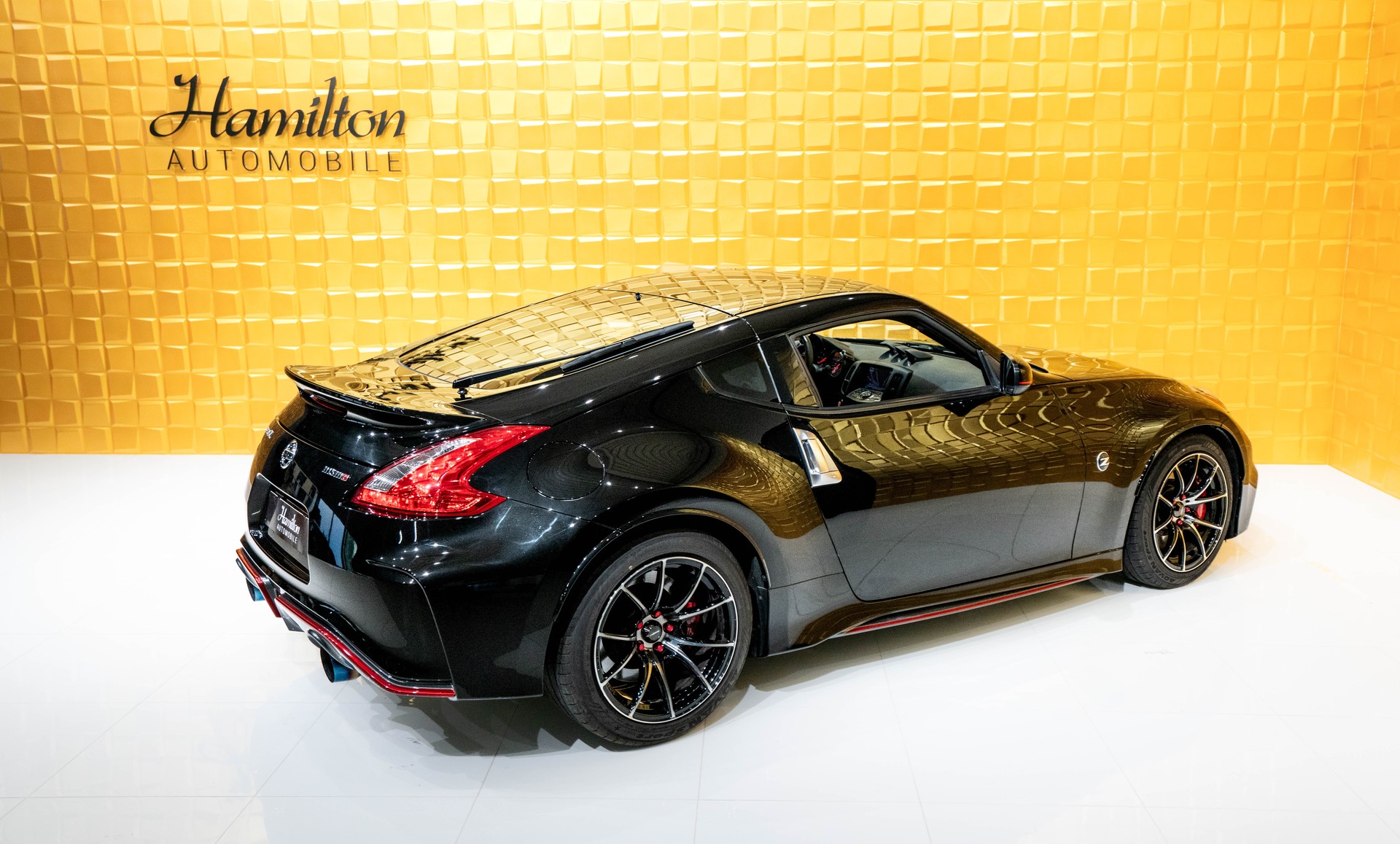 NISSAN 370 Z nismo-showroom-element-3