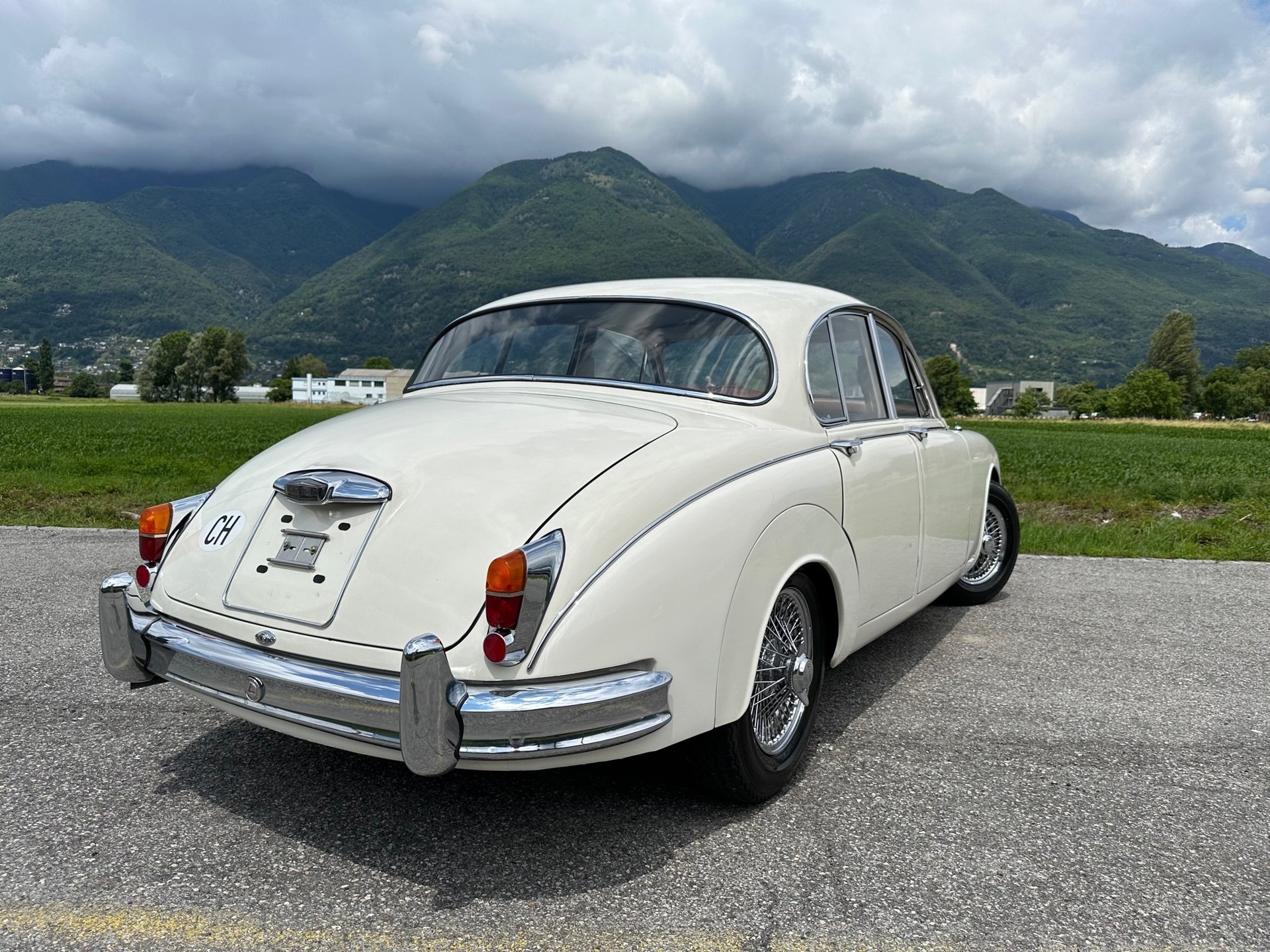 JAGUAR MK 2 3.4-image-2