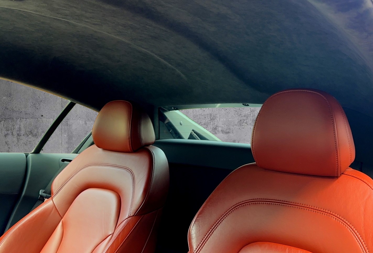 AUDI R8 Coupé 4.2-image-5