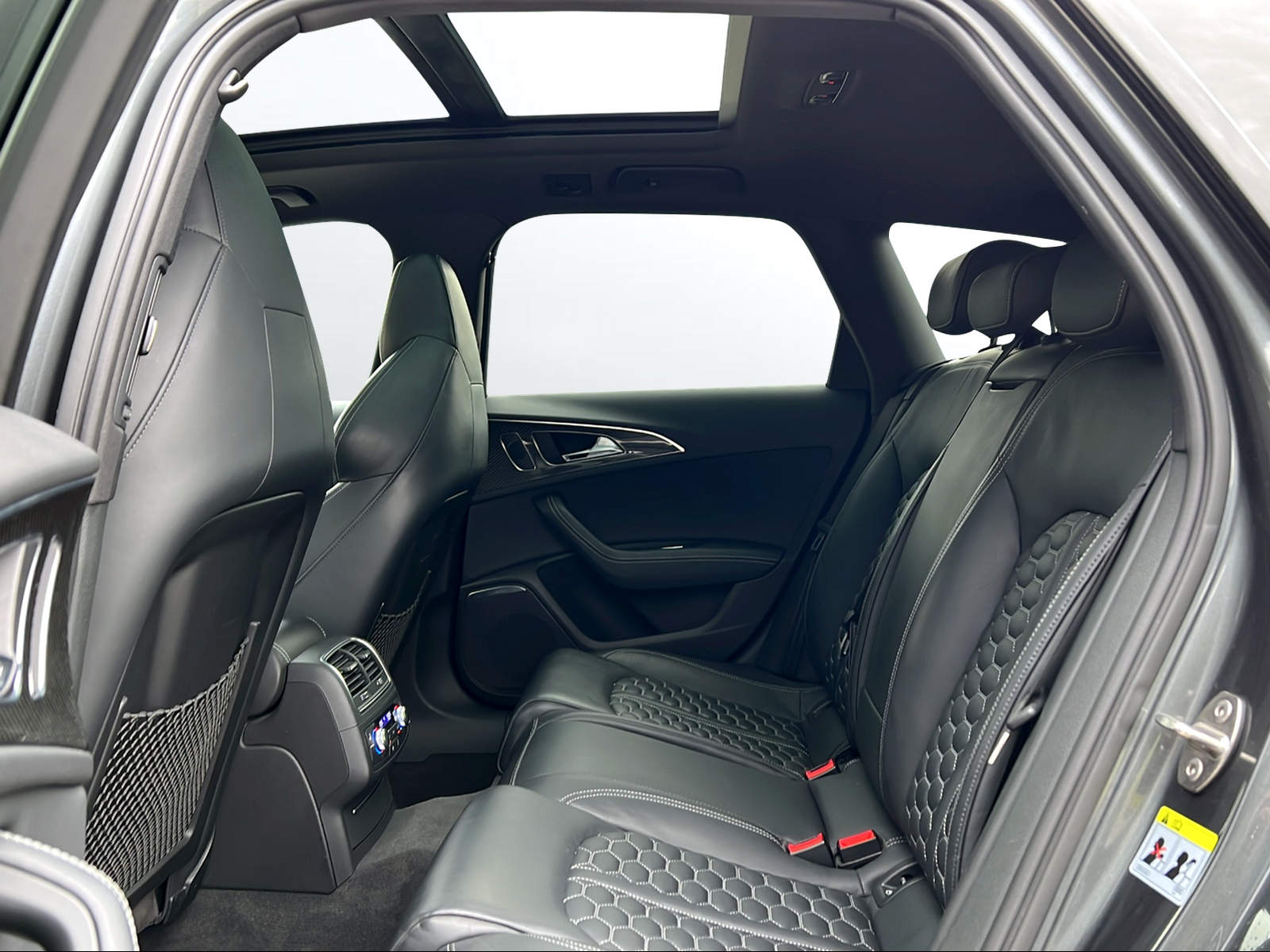 AUDI RS6 Avant 4.0 TFSI V8 quattro Tiptronic-image-9