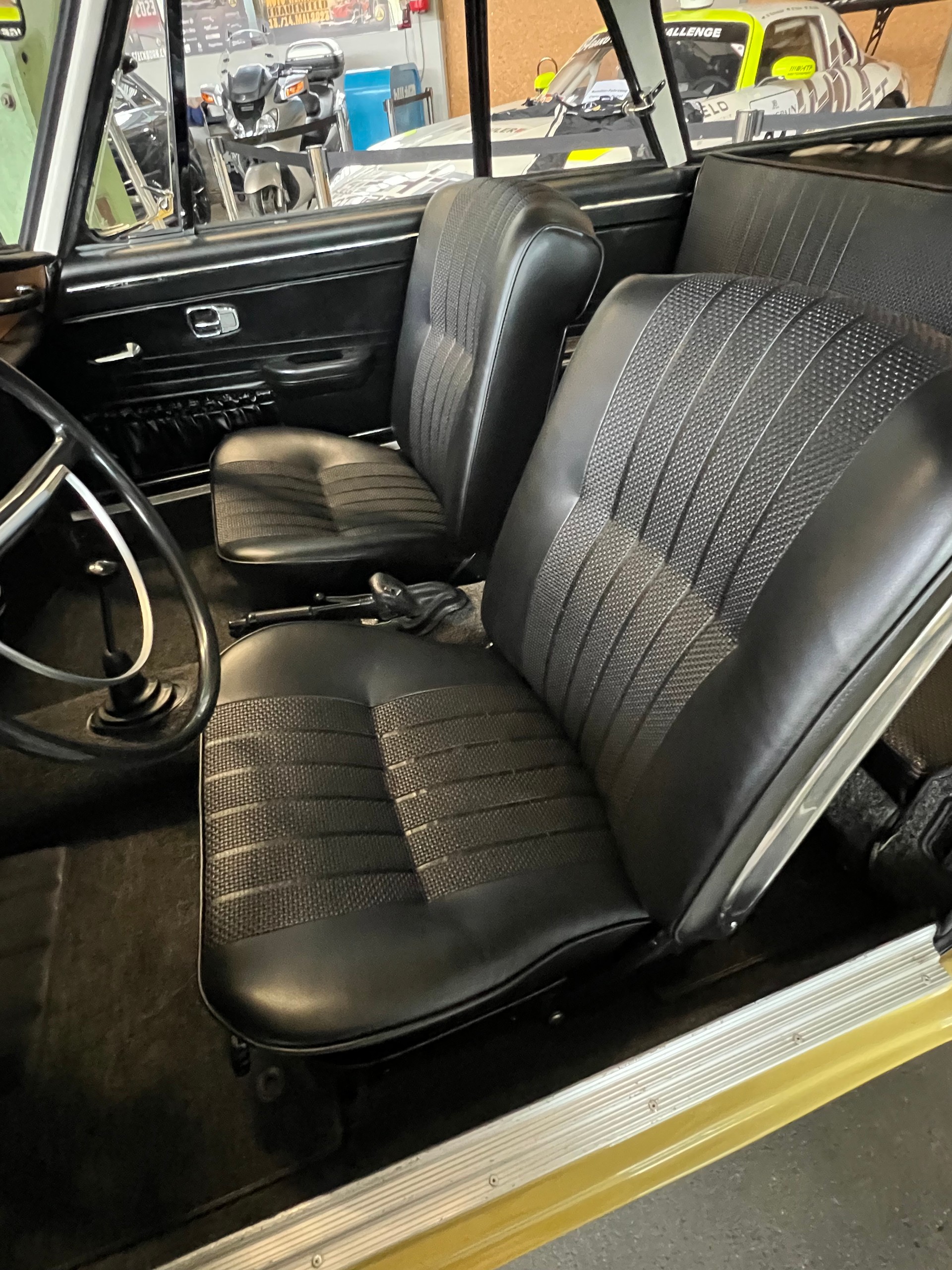VW KARMANN-GHIA 34 C 1600-image-16