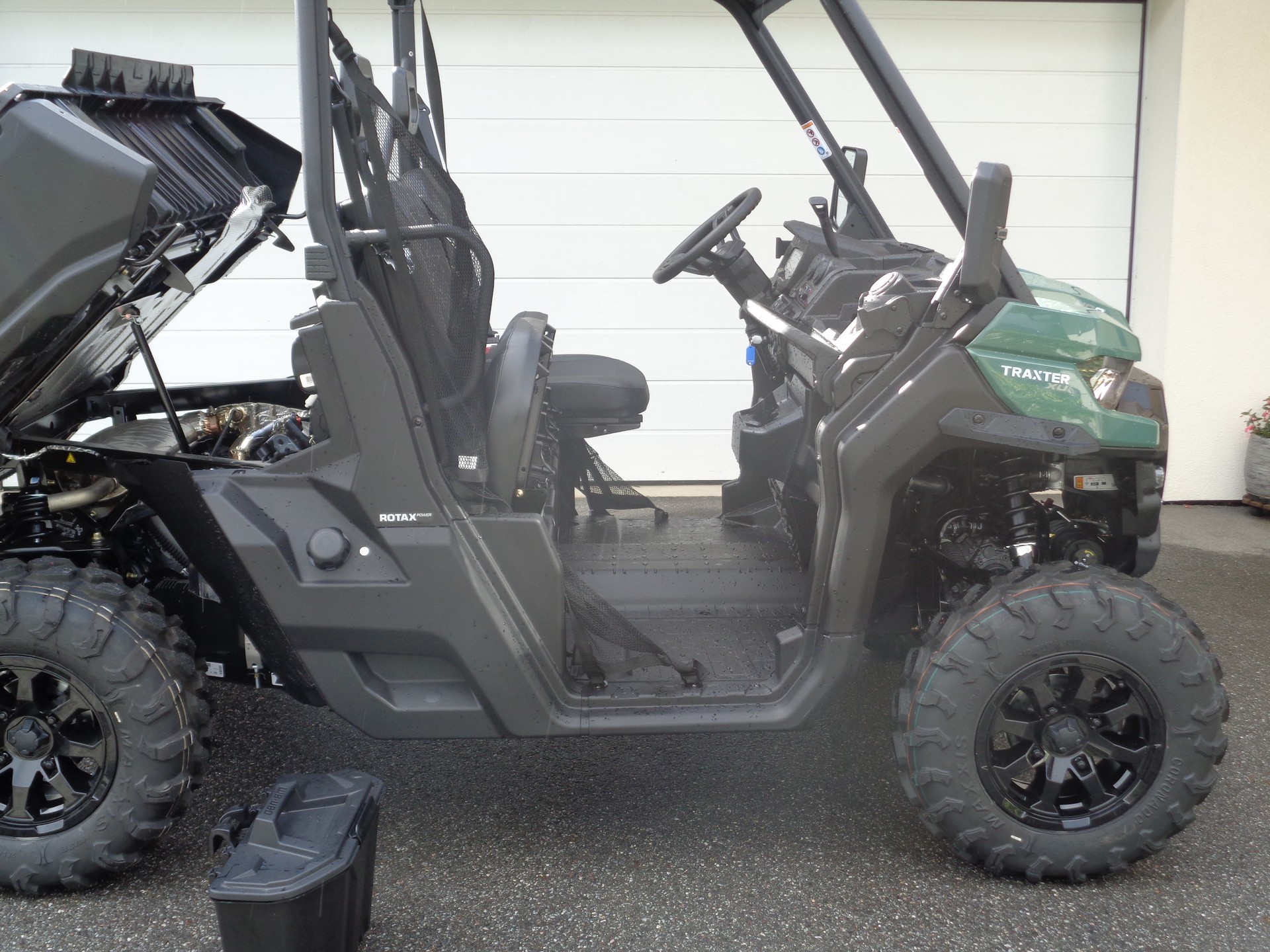 CAN-AM Traxter HD9 (1000ccm) XU ABS-image-9
