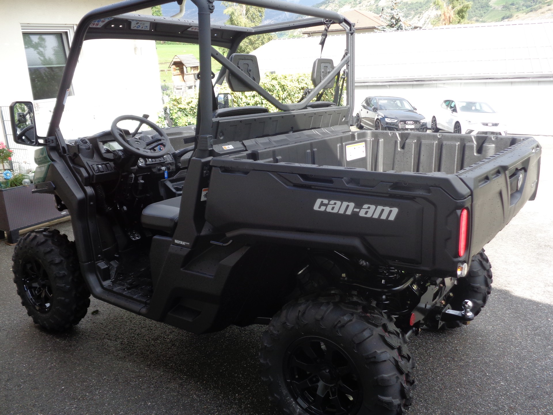 CAN-AM Traxter HD9 (1000ccm) XU ABS-image-3