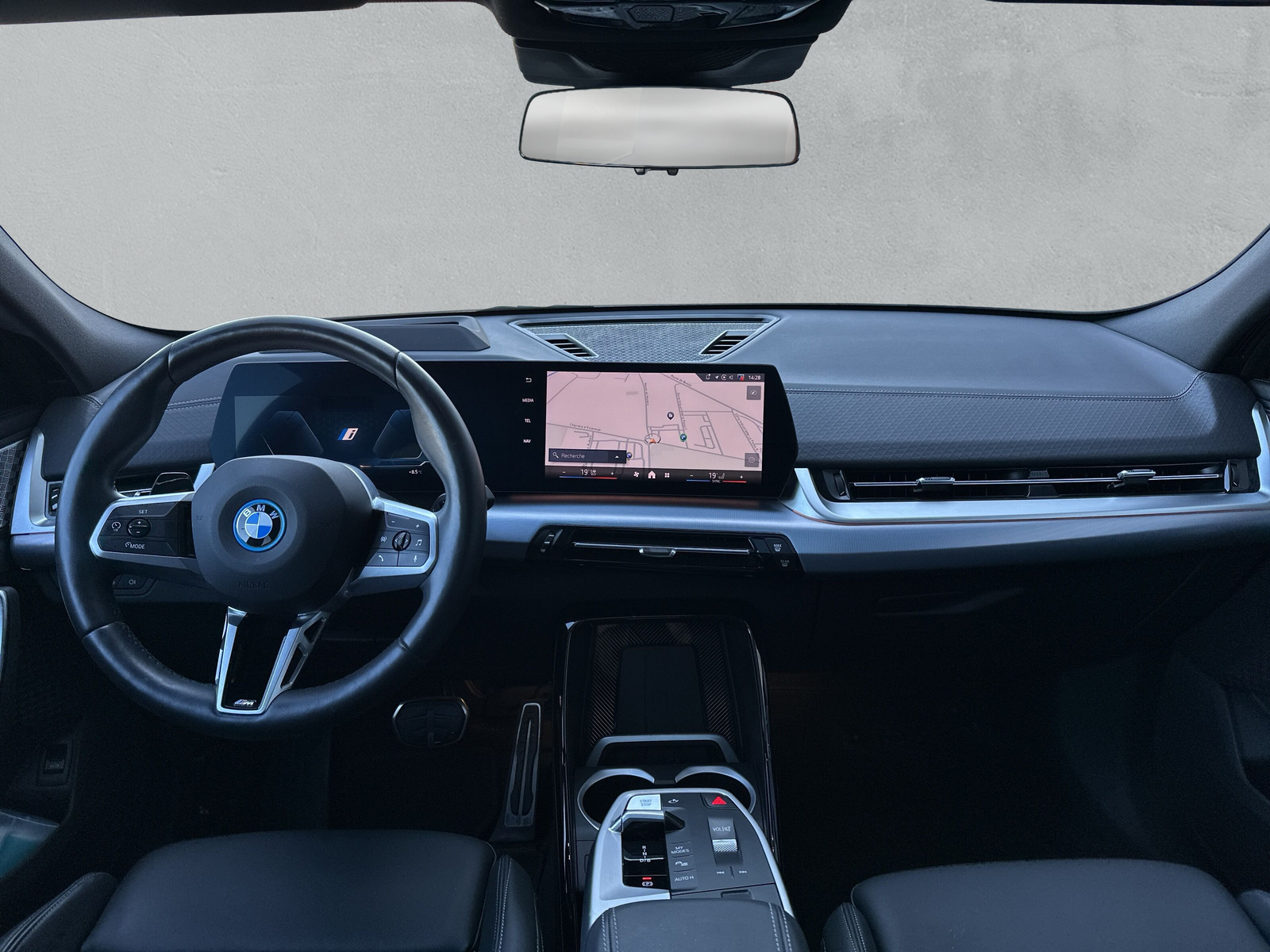 BMW iX2 xDrive 30 M Sport **Action de leasing à 1.9%** 📍-image-13