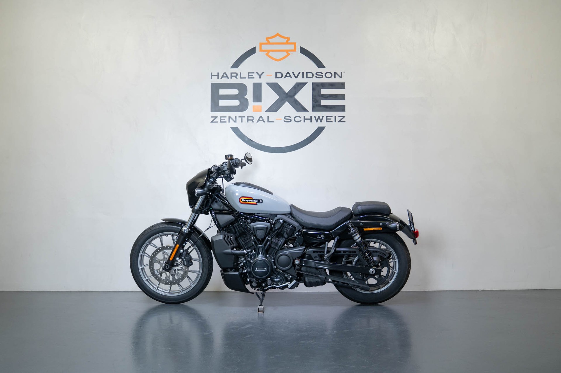 HARLEY-DAVIDSON RH 975 Nightster-image-1