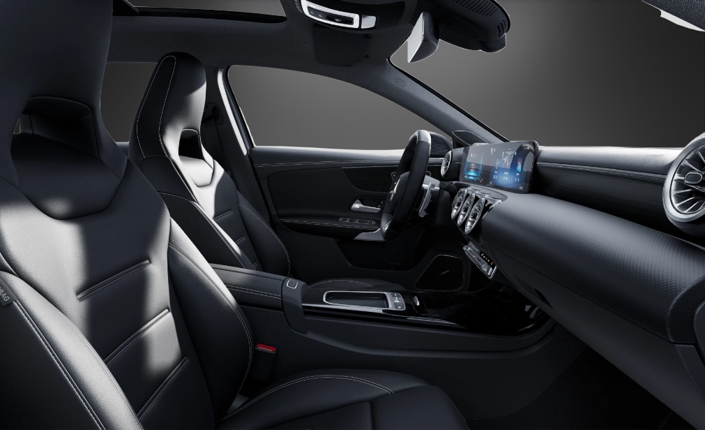 MERCEDES-BENZ A AMG 35 4Matic 8G-DCT-image-8