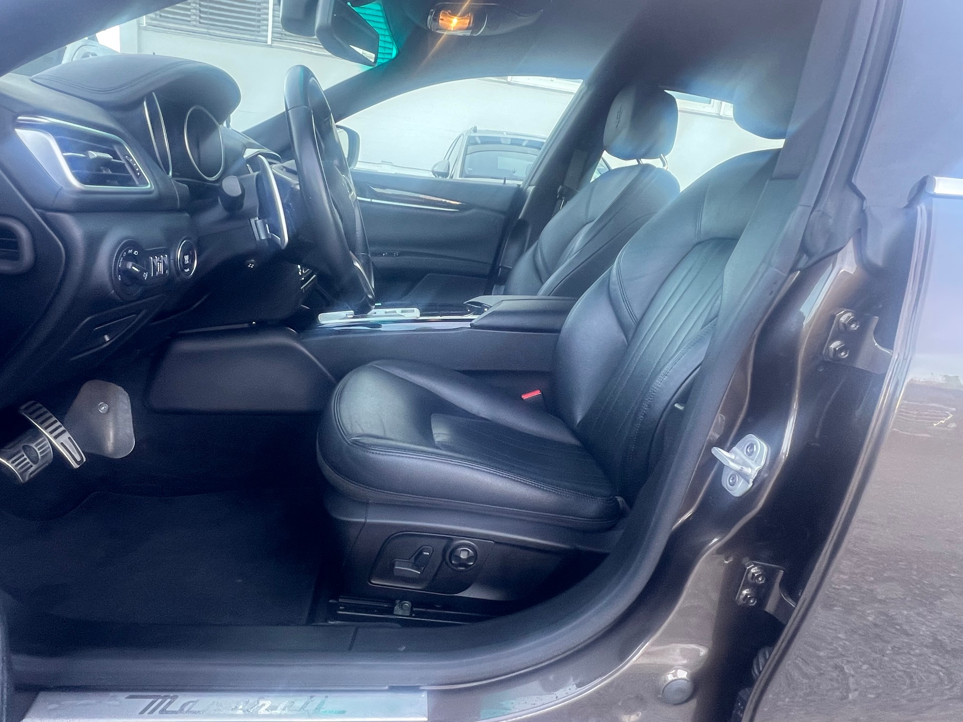 MASERATI Ghibli D 3.0 V6 GranSport Automatica-image-10