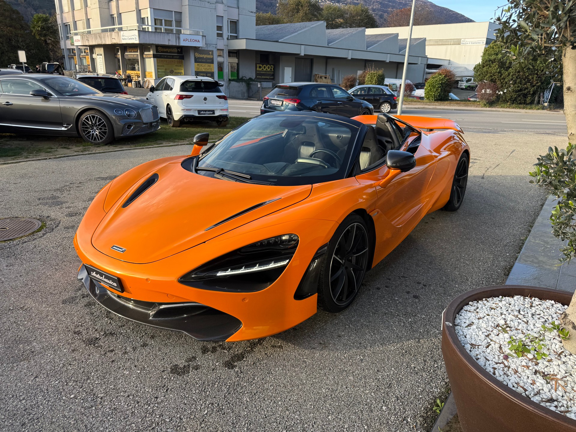 McLAREN 720S Spider Performance 4.0 V8 SSG-image-7