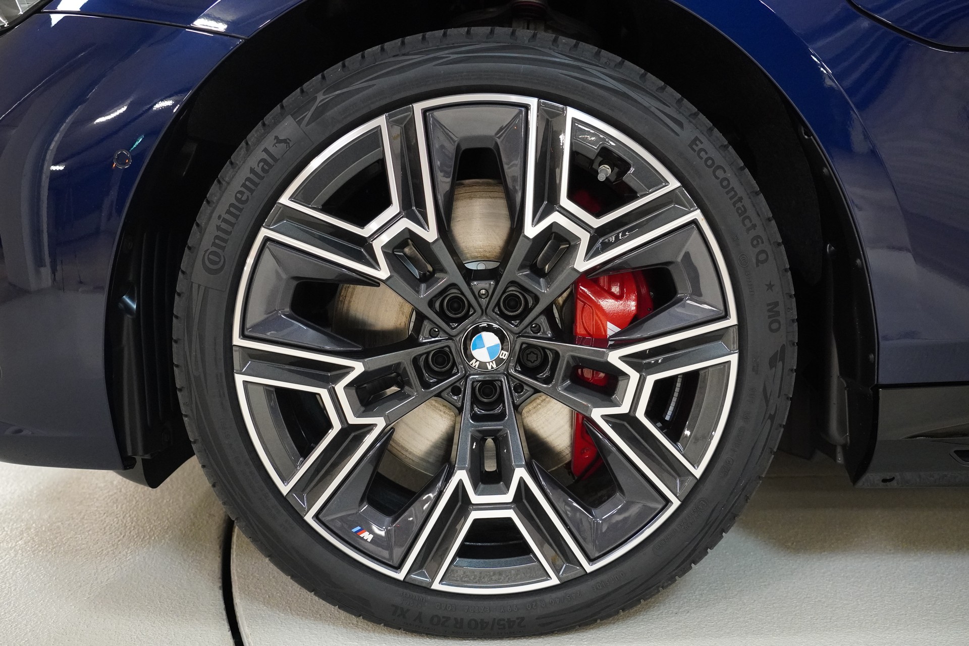 BMW 550e xDrive Touring M Sport Pro Steptronic-image-9