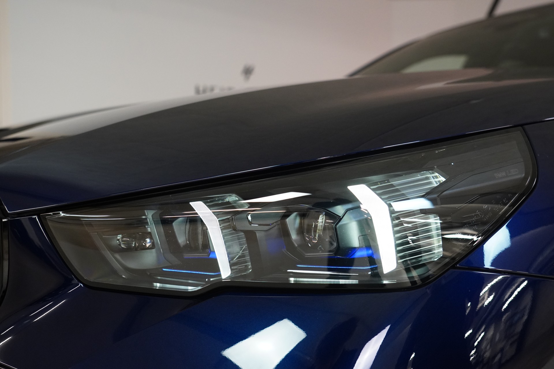 BMW 550e xDrive Touring M Sport Pro Steptronic-image-8