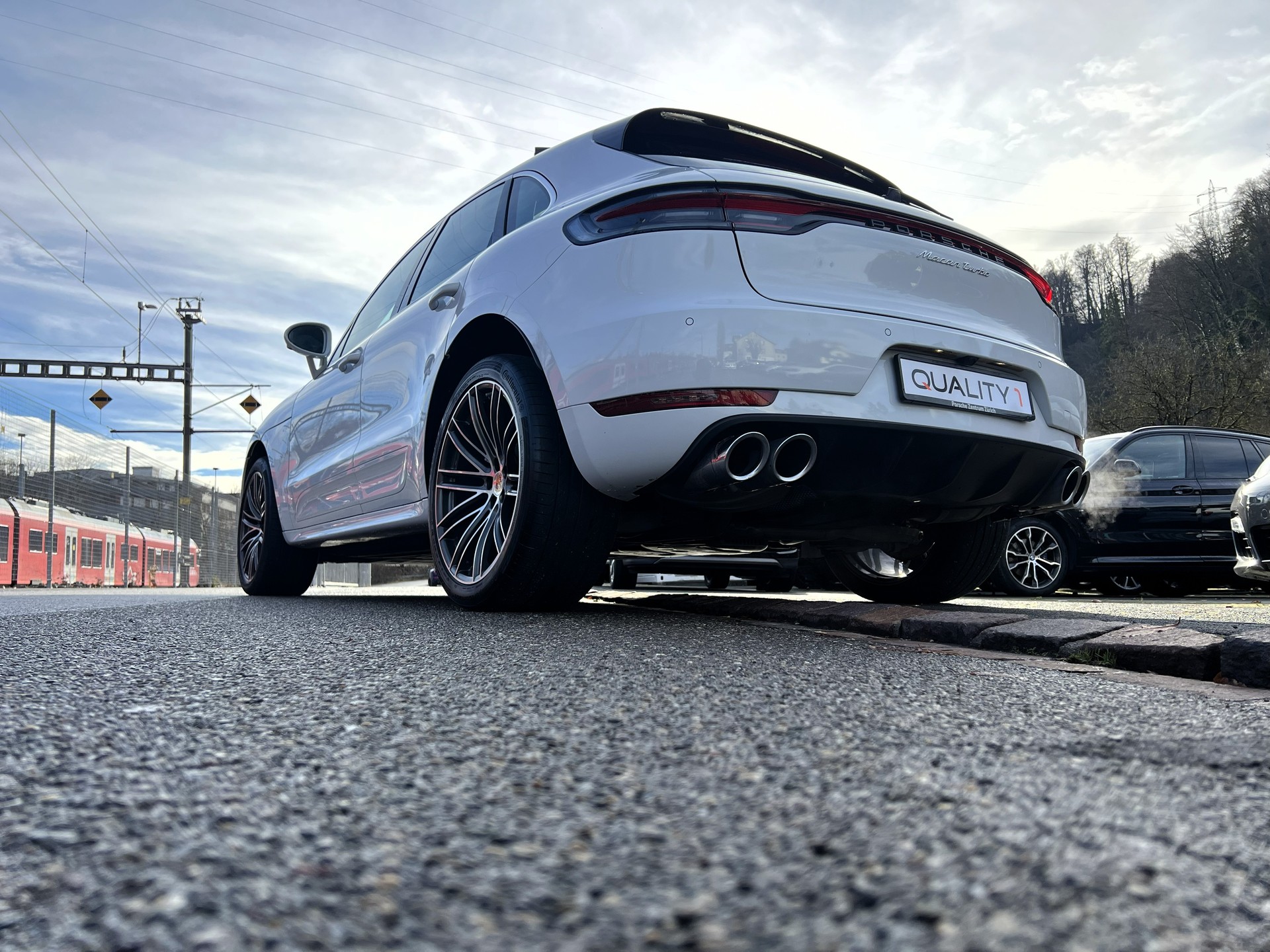 PORSCHE Macan Turbo PDK-image-9