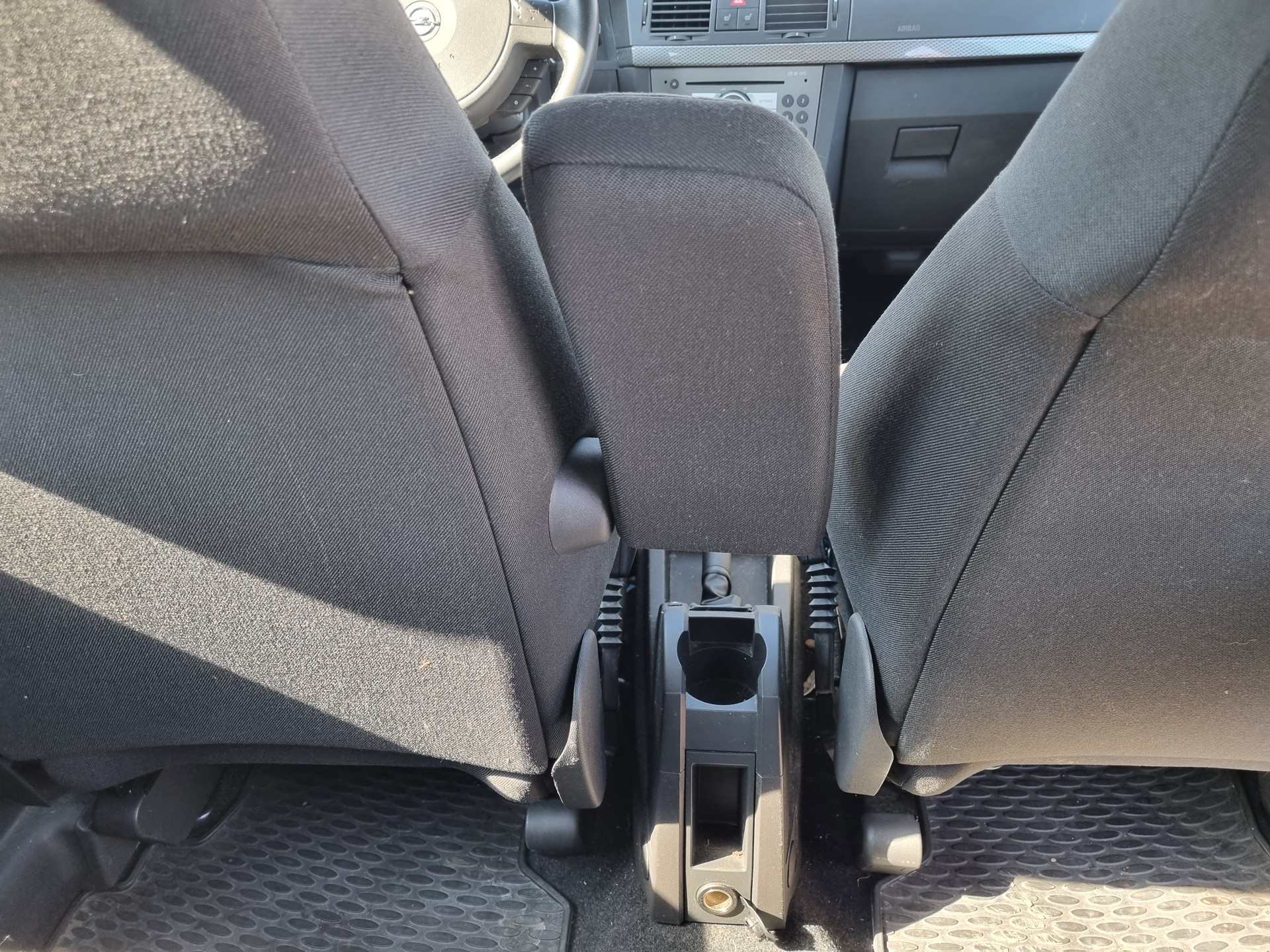 OPEL Meriva 1.6i-16 TP Enjoy-image-13