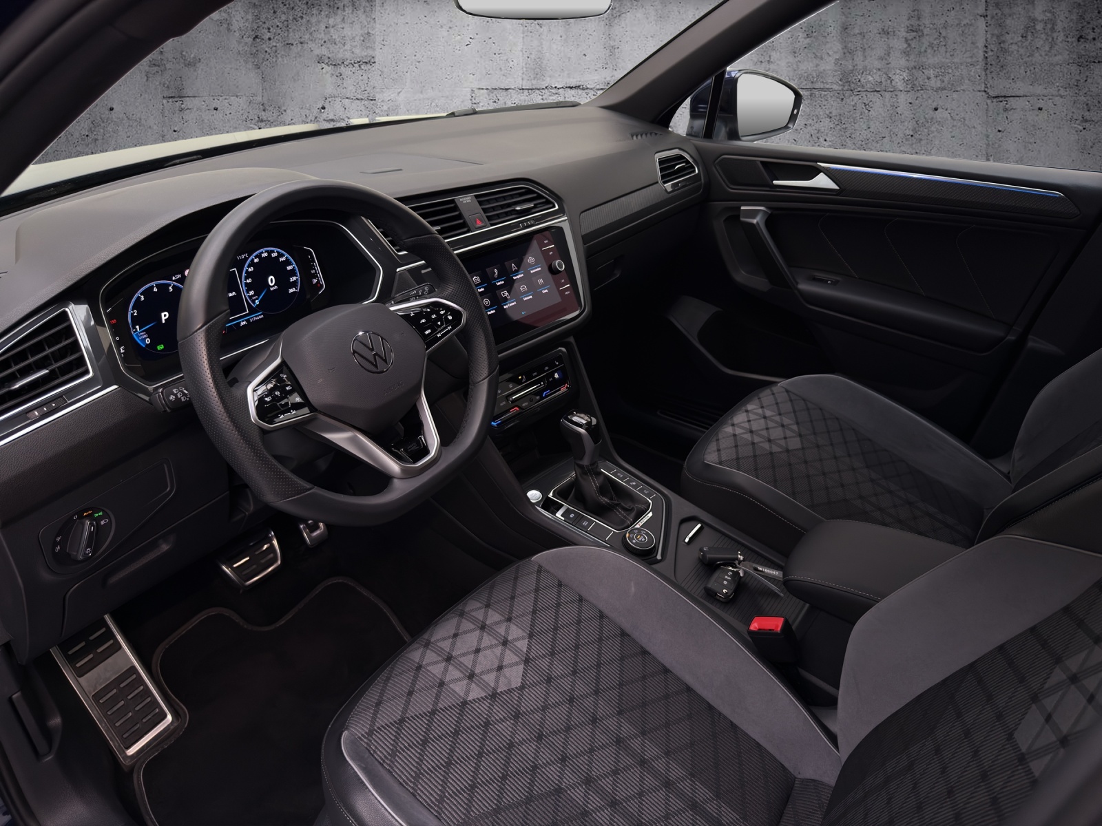 VW Tiguan Allspace 2.0TSI R-Line 4Motion DSG *CH-Fahrzeug*-image-7