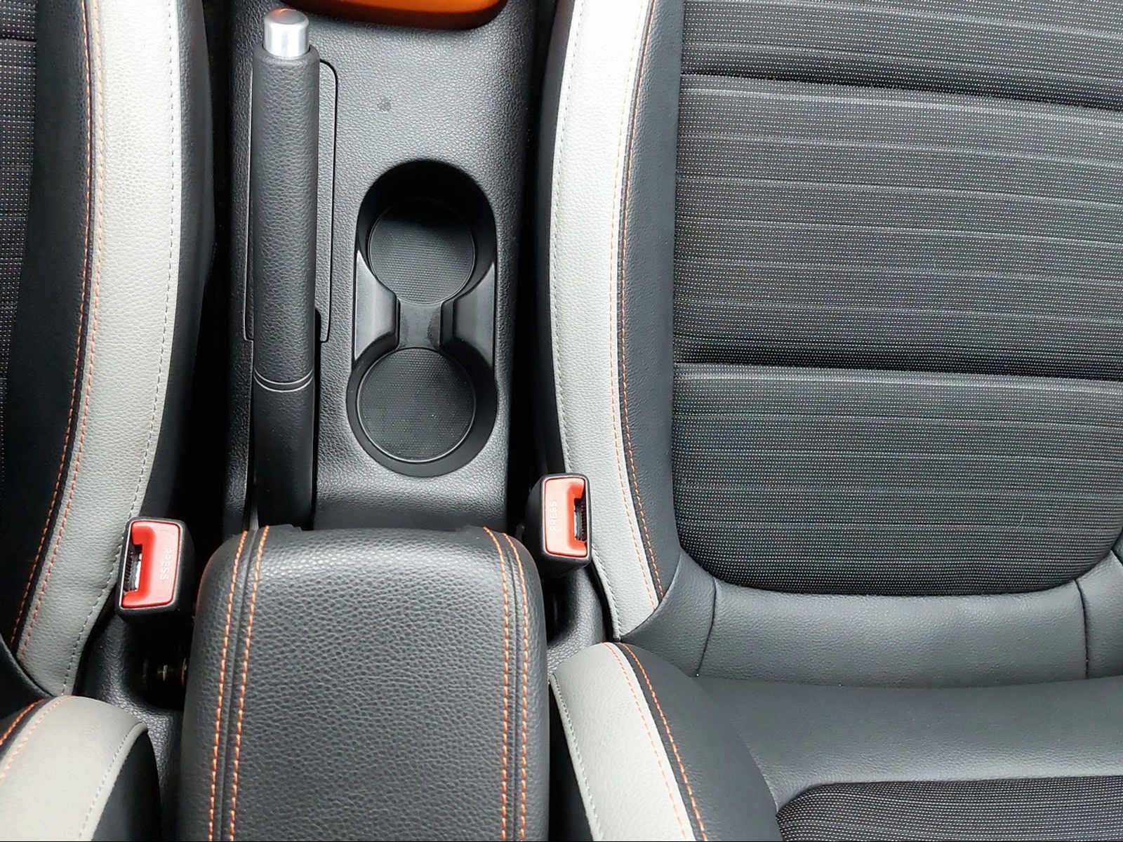 KIA Stonic 1.0 T-GDi-image-12