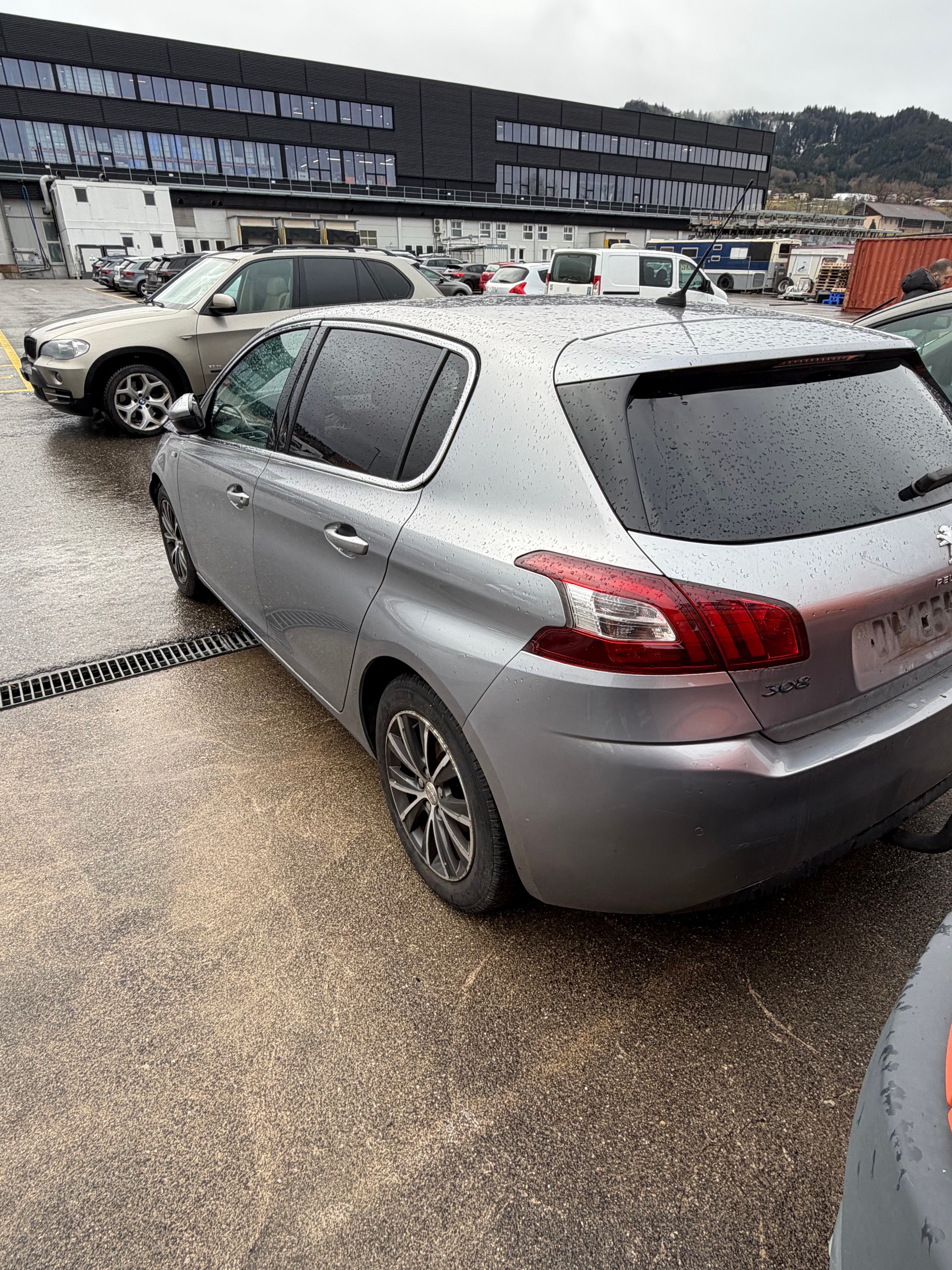 PEUGEOT 308 1.6 BlueHDI Style-image-5