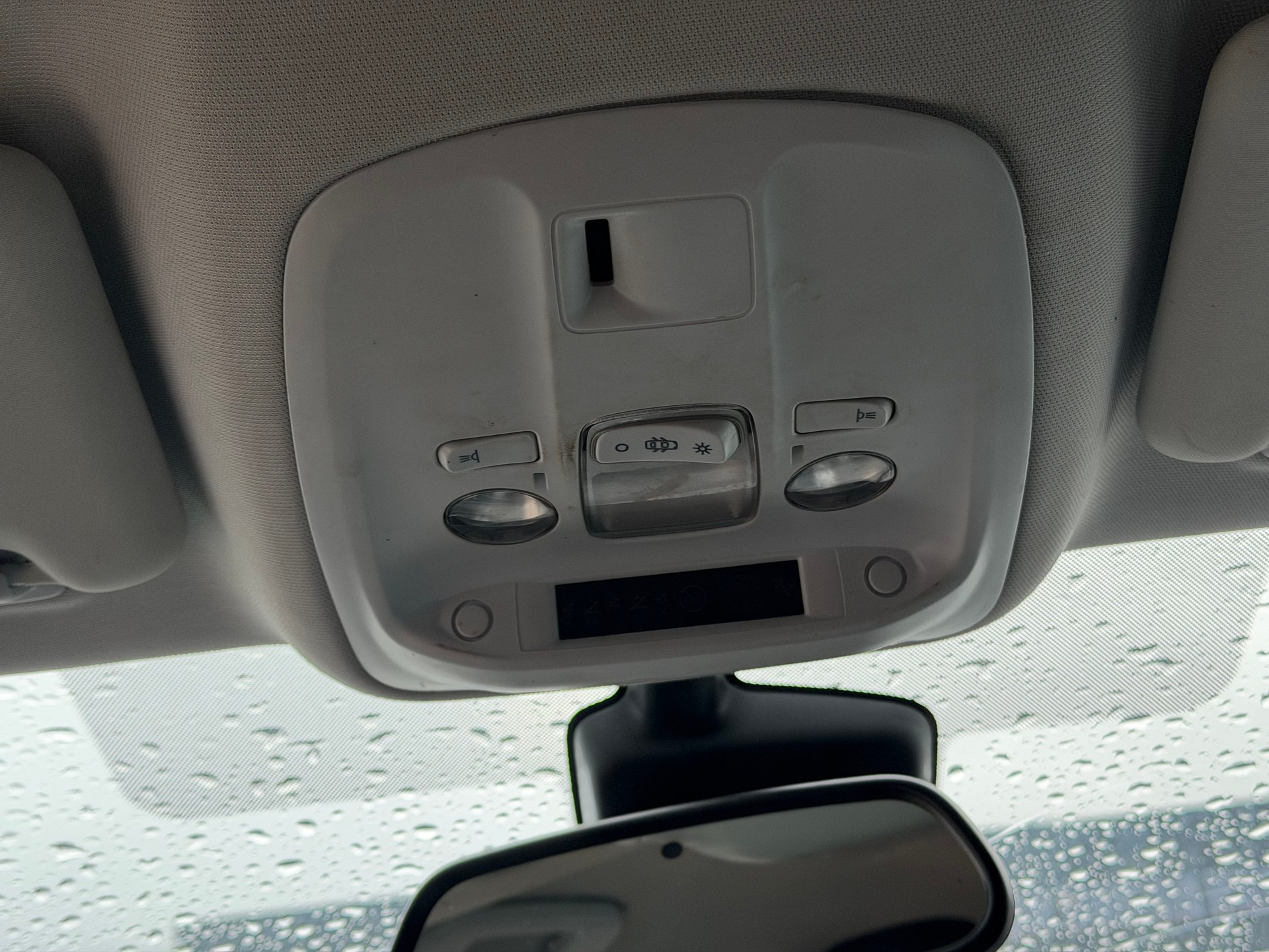 PEUGEOT 308 1.6 BlueHDI Style-image-11